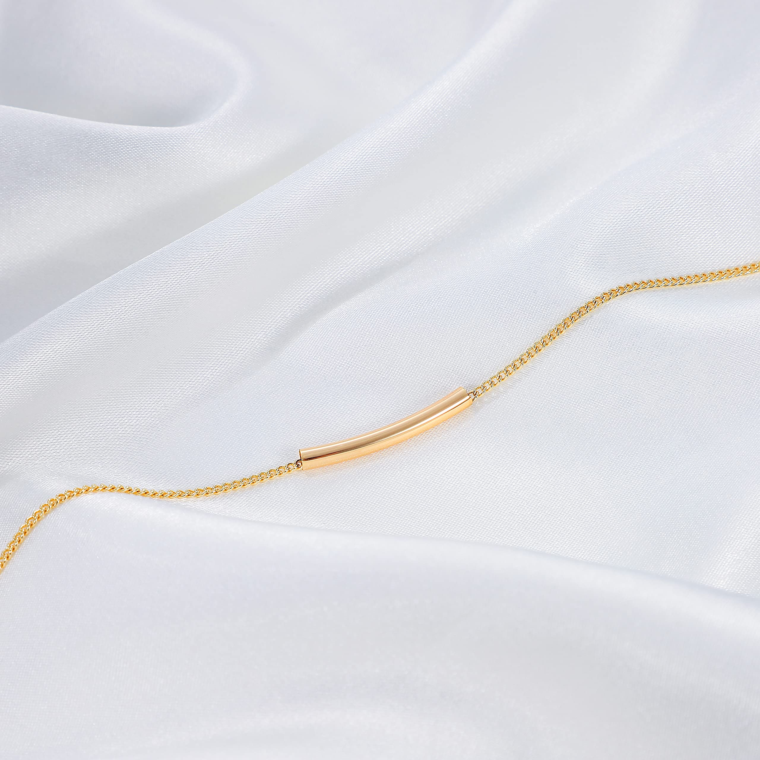 Valloey Women's Gold Ankle Bracelet - Adjustable Boho Layered Chain Anklet Jewelry for Beach, Summer & Casual Outfits