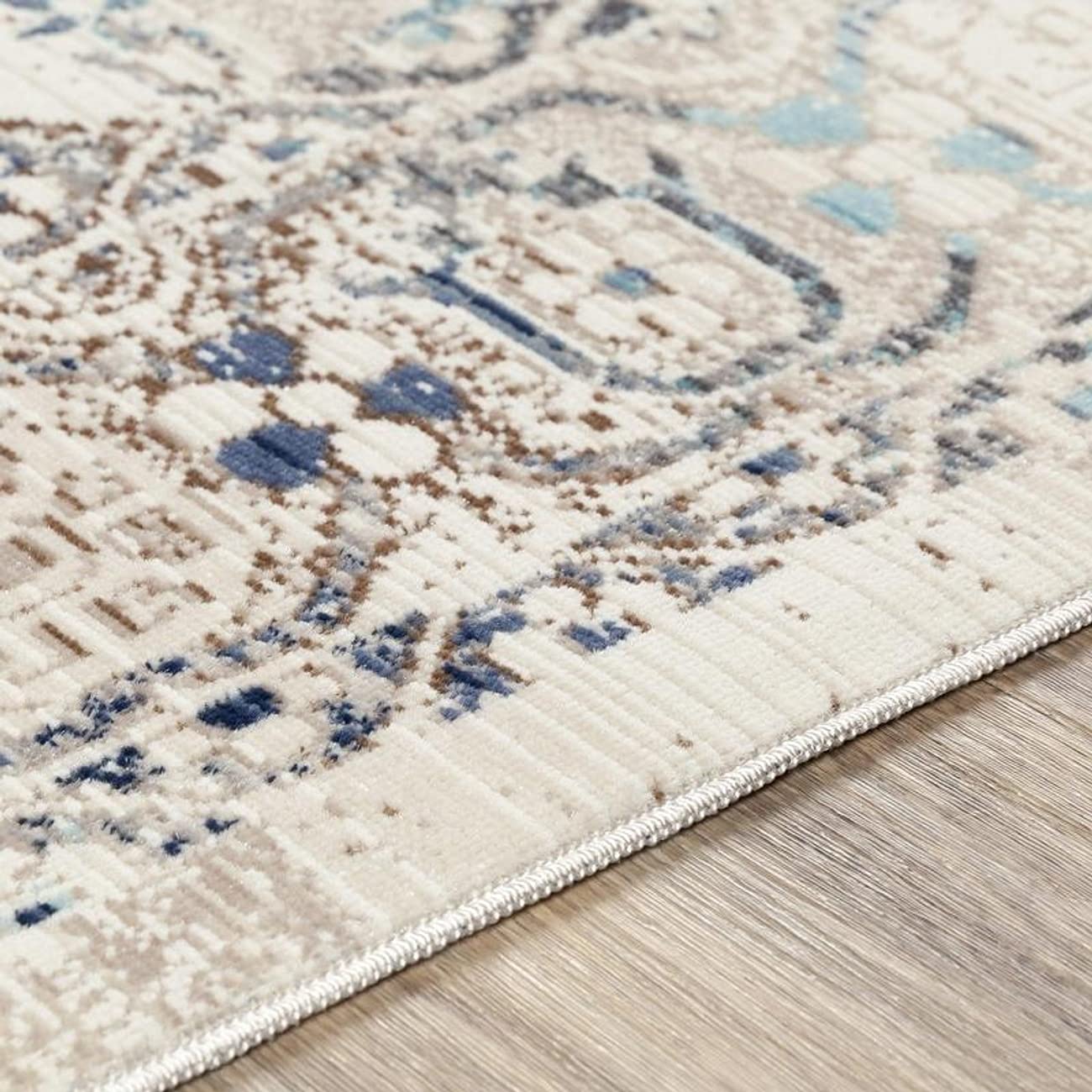 Mark&Day 3x5 Traditional Aqua Area Rug - Soft Blue & White Carpet for Living Room, Bedroom, Kitchen - Non-Slip 2'7