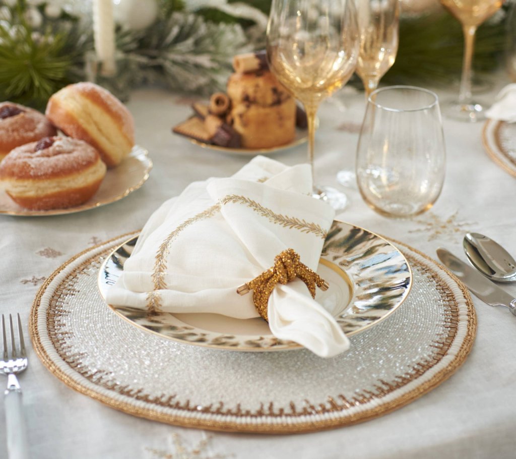 Elegant Glam Knot Napkin Rings Set of 4 - Perfect for Wedding, Dinner Party & Holiday Table Decor