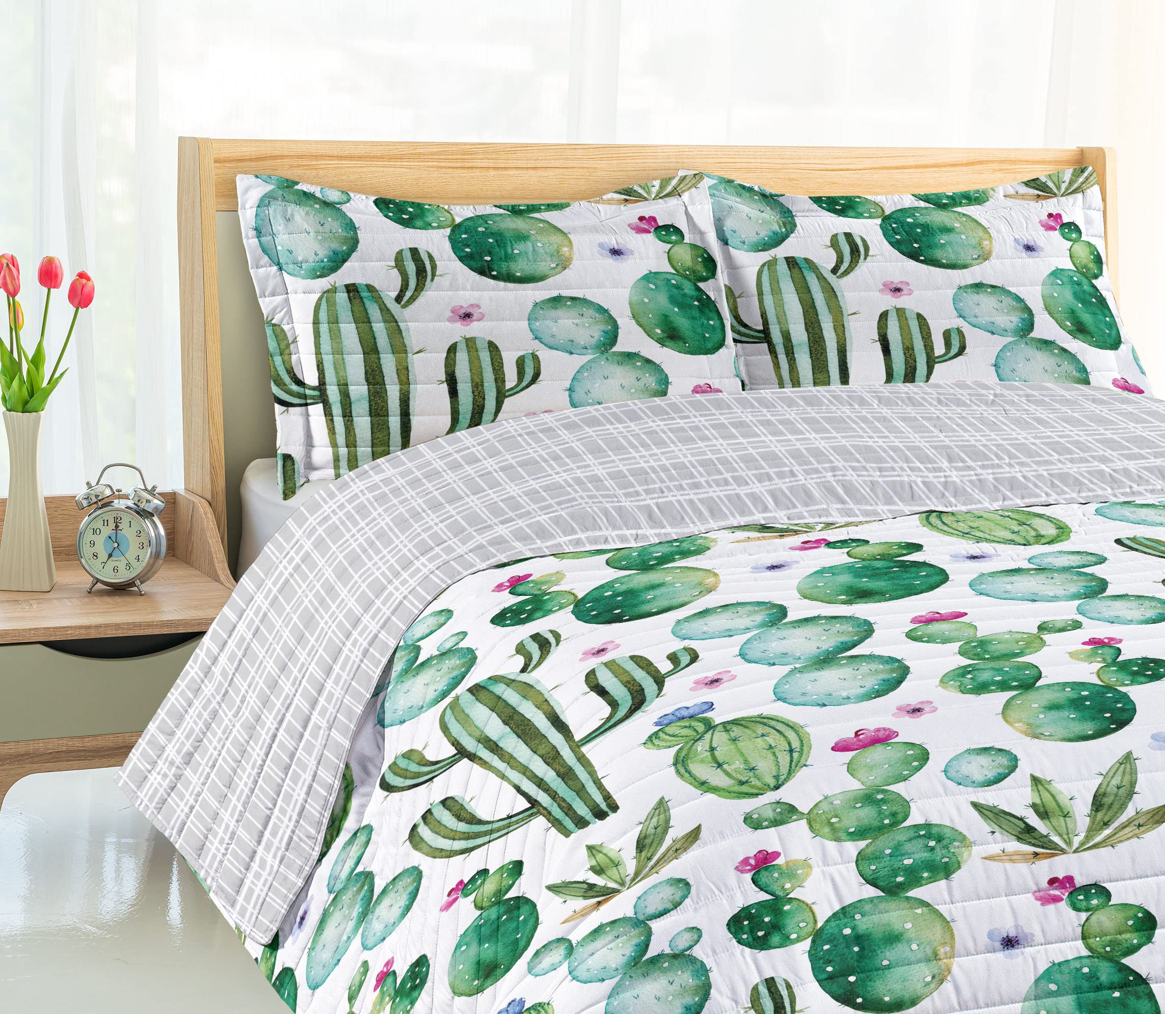 Ambesonne Reversible King Size Bedspread Set - Mexican Cactus Cartoon Print Microfiber Bedding with Pillow Shams in Lime Green & Pale Pink | Perfect for Southwestern Decor, Guest Room Makeover, and Cozy Bedroom Upgrade