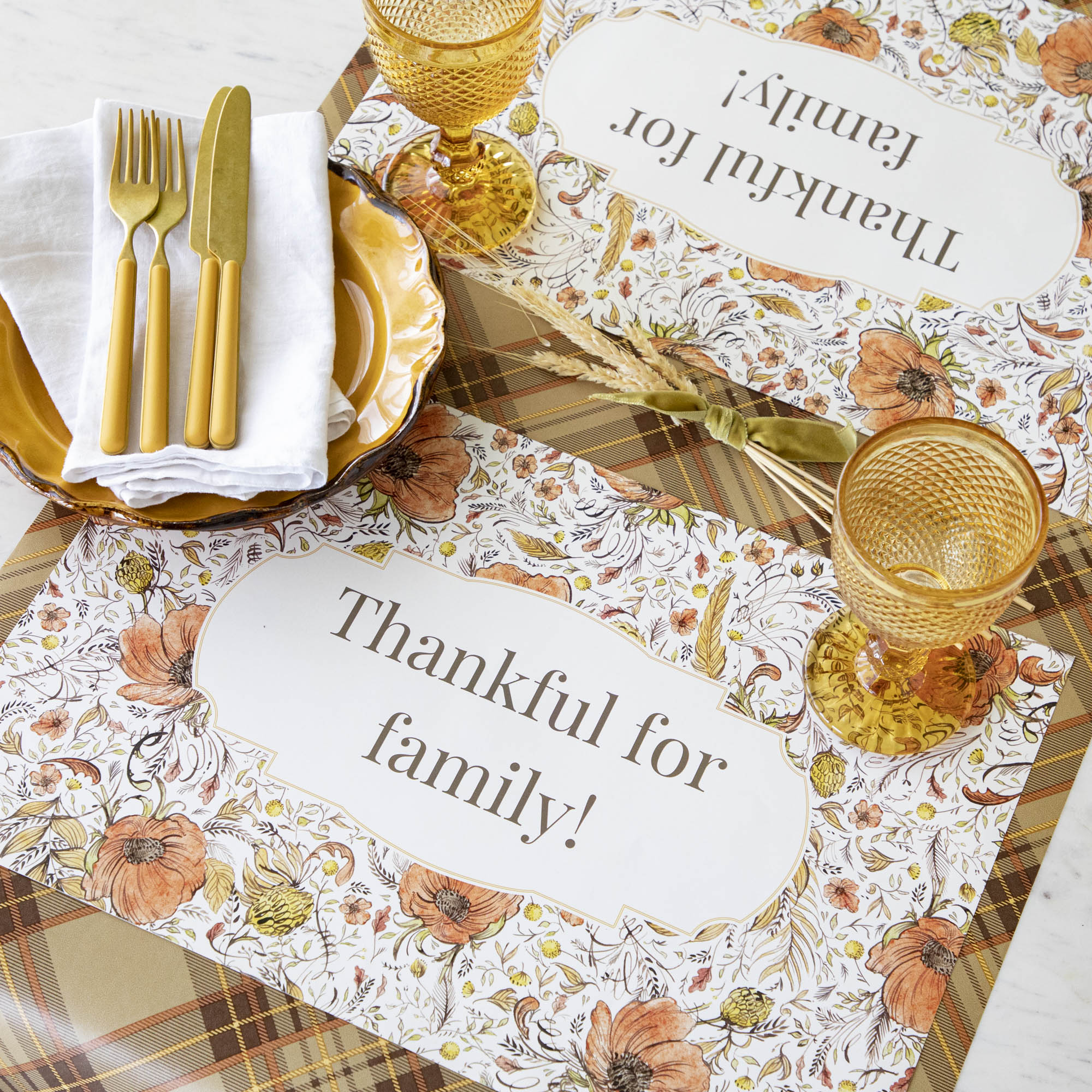 Custom Fall-Themed Placemat for Dining Table Decor - Perfect for Thanksgiving, Autumn Parties & Seasonal Home Decor