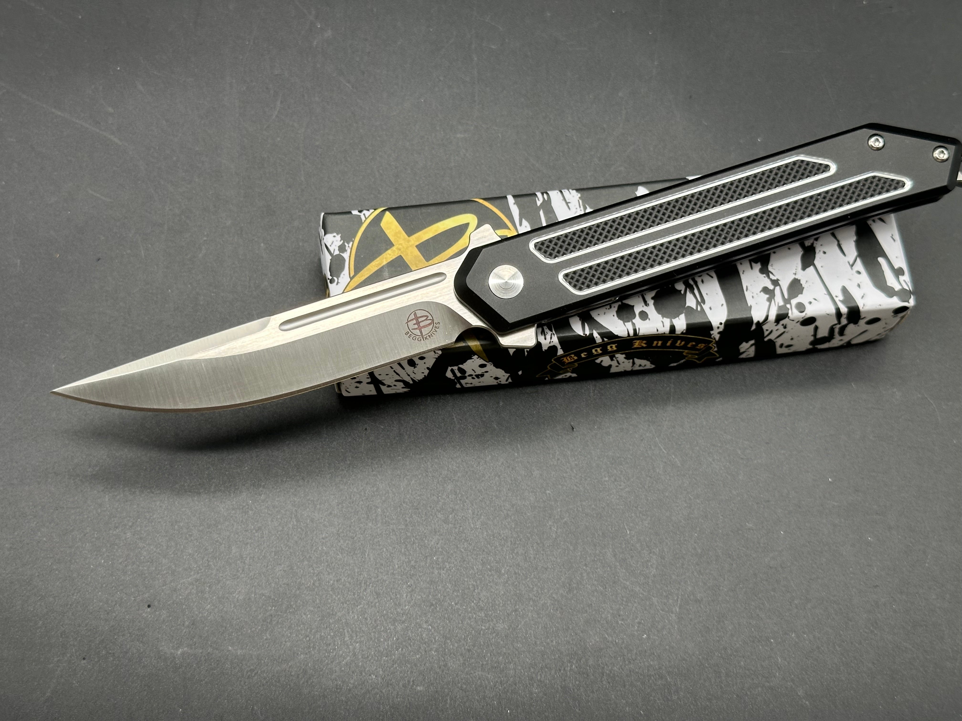 Begg Knives Kwaiken Liner Lock Folding Pocket Knife - 3.5