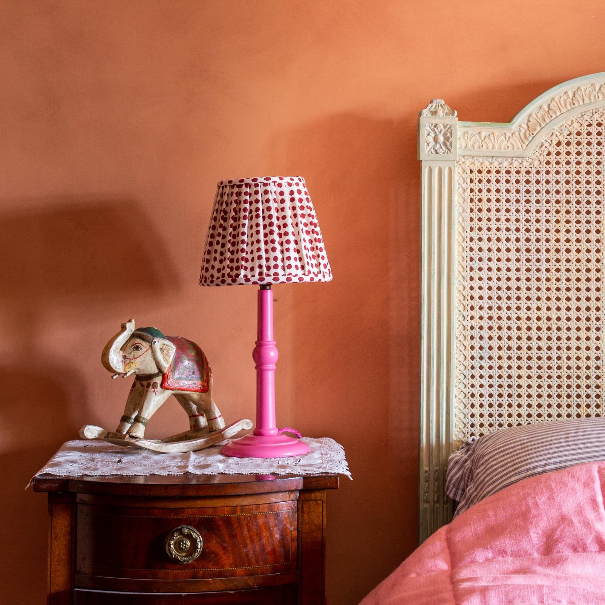 Elegant Pleated Seed Iron Small Lampshade - Perfect for Bedroom, Living Room & Office Lighting Decor