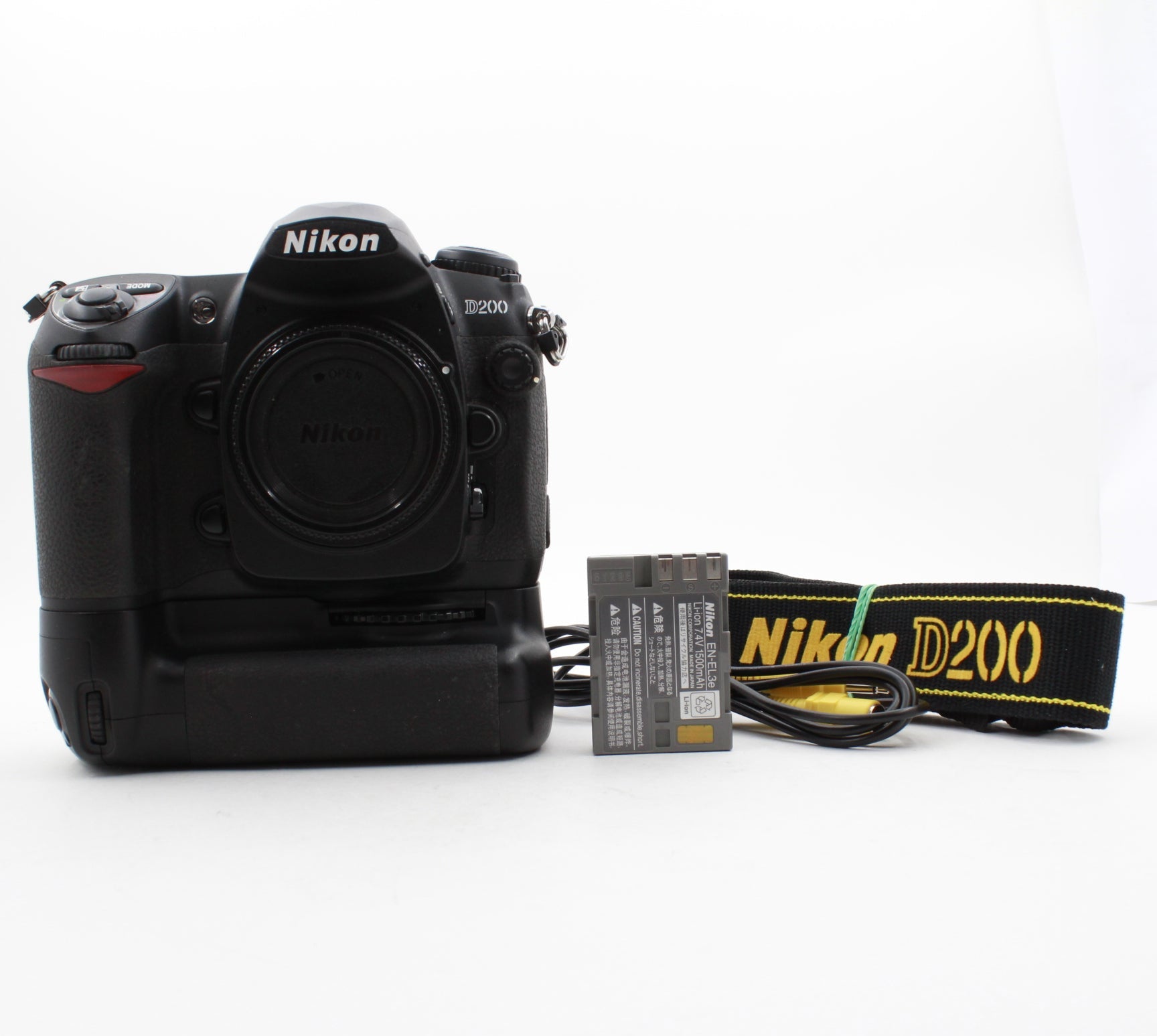 Refurbished Nikon D200 DSLR Camera Body with MB-D200 Battery Grip - Professional Digital Photography for Portraits, Events & Travel