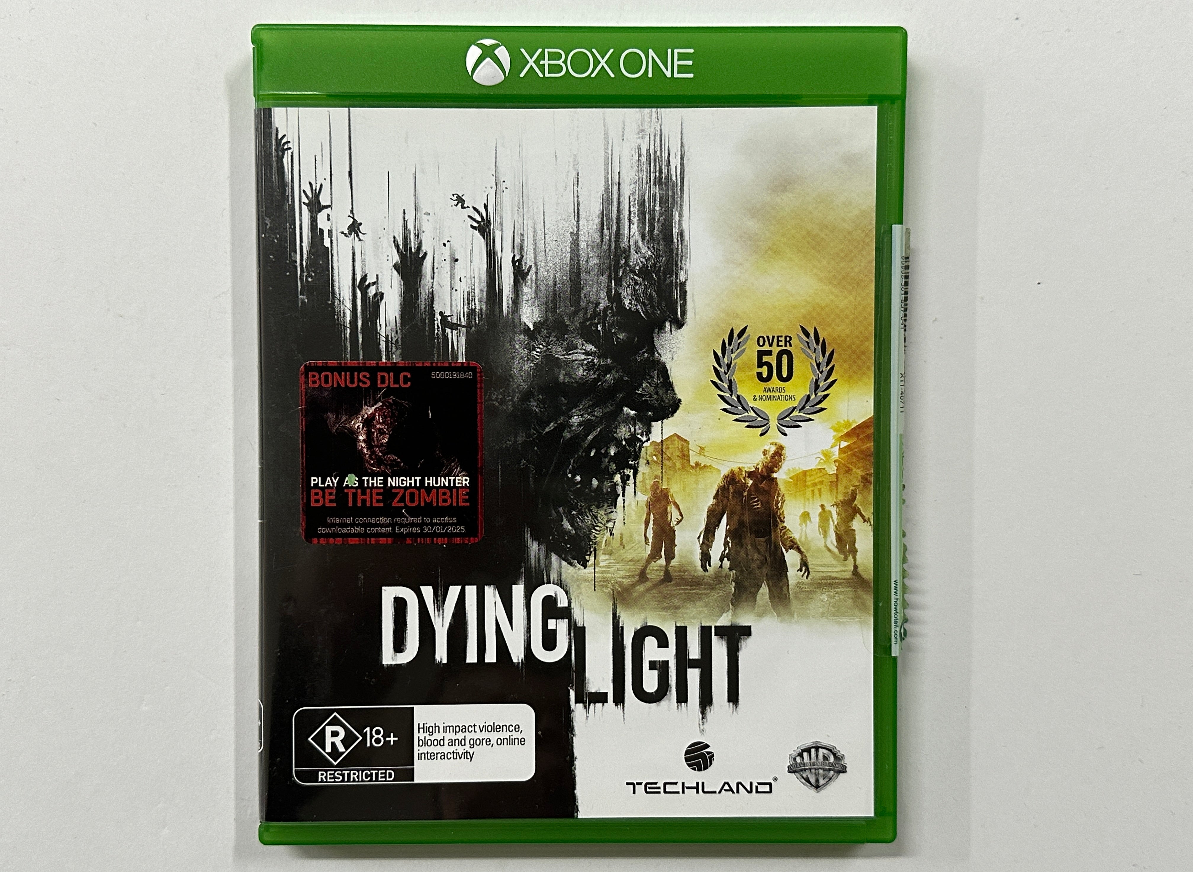 Dying Light Complete Edition - Xbox One/PS4/PC Game with Original Case - Perfect for Horror Survival & Zombie Apocalypse Gaming Nights