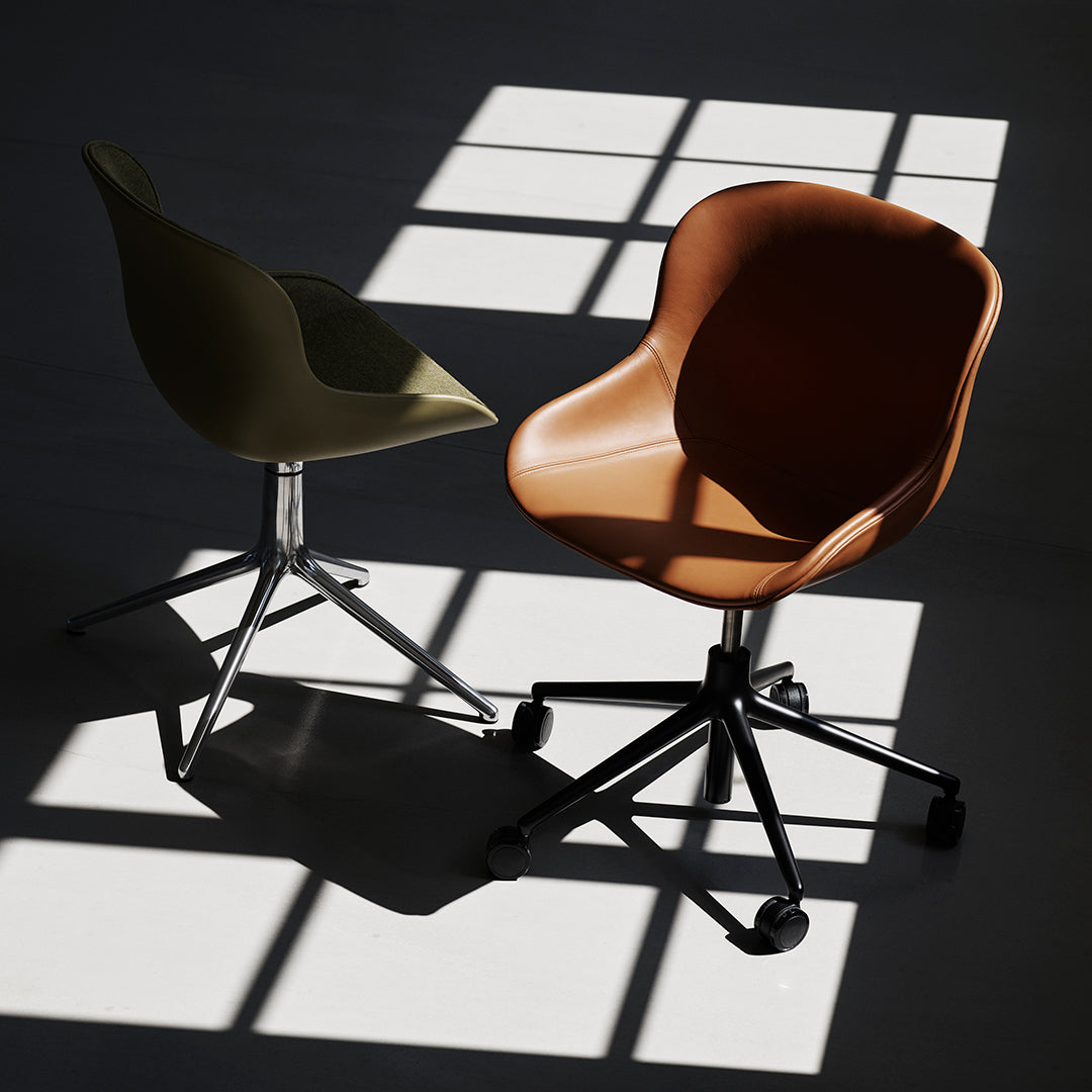 Ergonomic Hyg Chair with 4L Swivel Base & Full Upholstery - Comfortable Office Chair for Home & Workspace