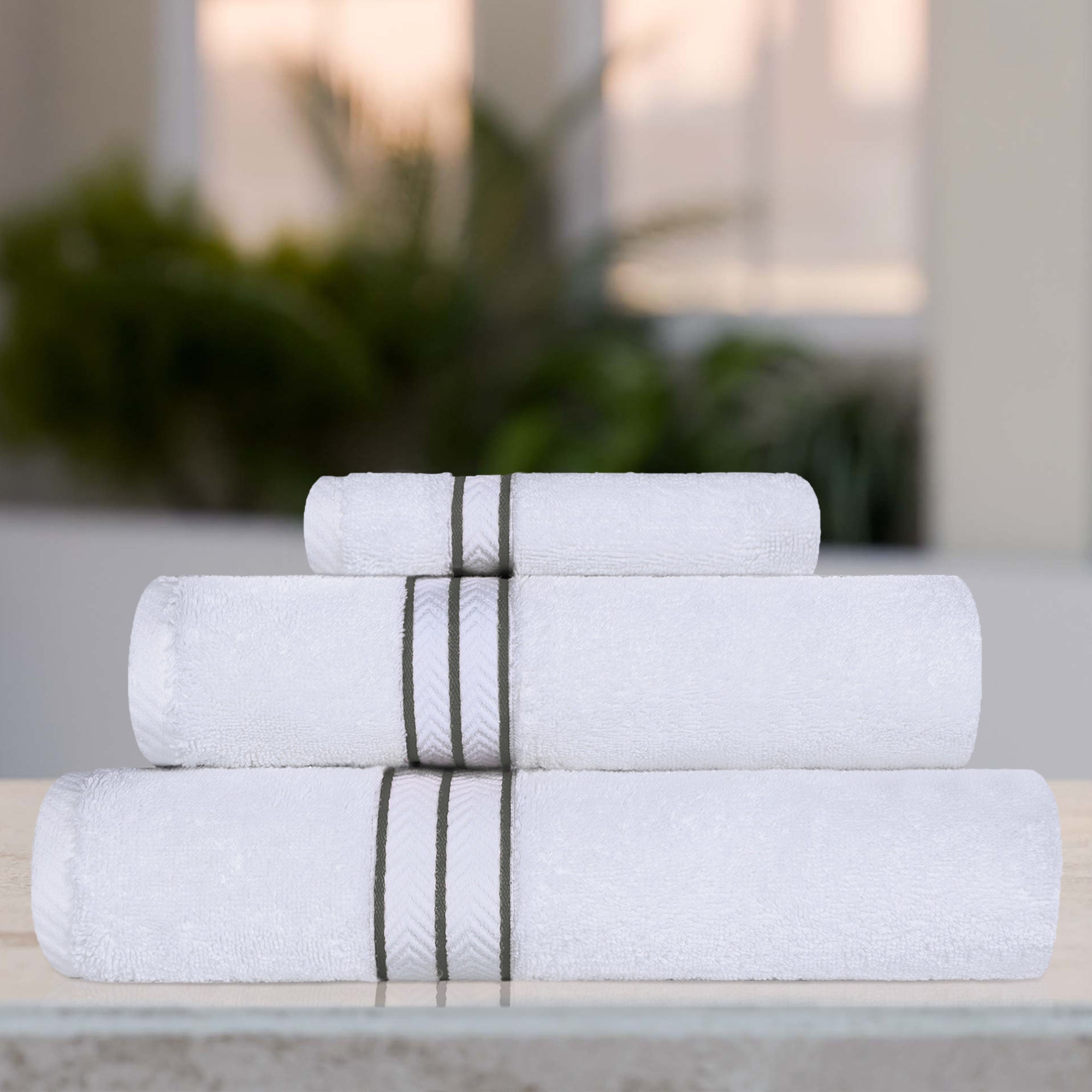 Premium Turkish Cotton Ultra Plush 3-Piece Bath Towel Set - Super Absorbent, Soft & Luxurious for Spa, Gym, Beach & Home Use