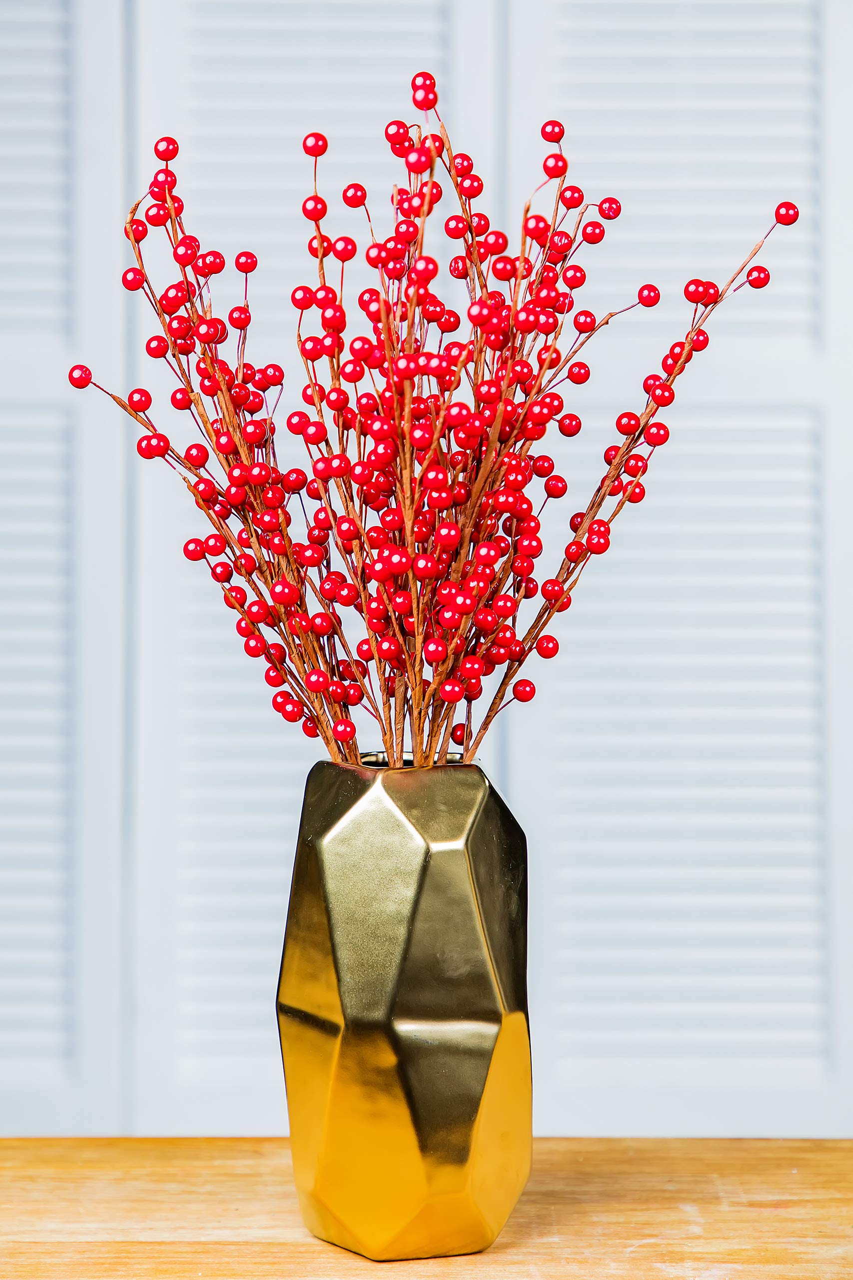 Artificial Berry Sprays Combo with Decorative Vase - 12 Hand-Wrapped Faux Berry Stems & Maven Vase for Home, Wedding, Christmas & Indoor Decor (Red) | Perfect for Centerpieces, Table Arrangements & Holiday Displays