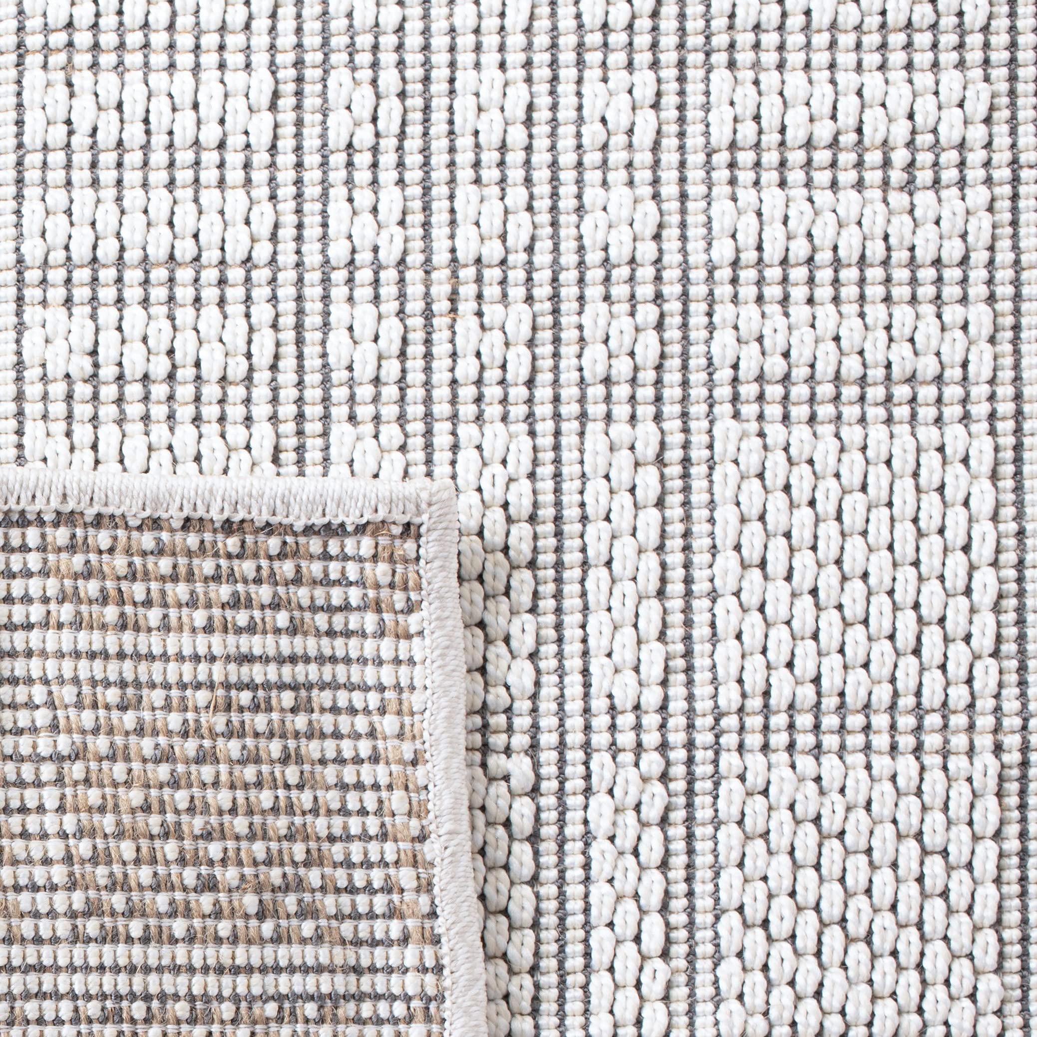 SAFAVIEH Bermuda Collection Area Rug 6'7