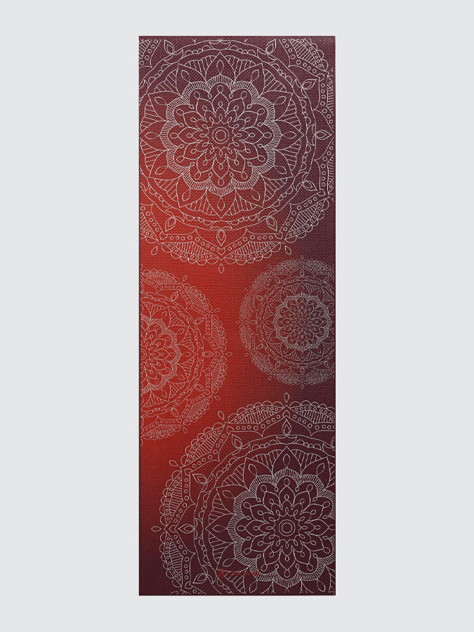 Gaiam Metallic Sunset Yoga Mat 6mm - Non-Slip Exercise Mat for Hot Yoga, Pilates & Home Workouts - Perfect for Studios, Gyms & Outdoor Fitness
