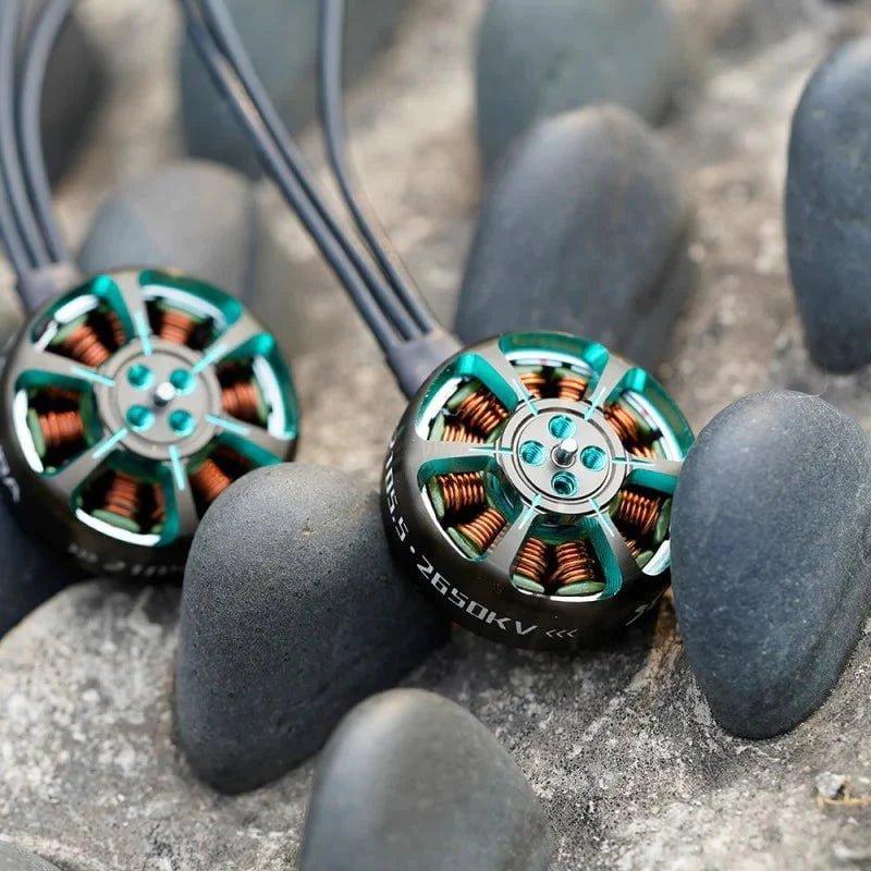 Foxeer Datura 2105.5 2650Kv Brushless Motor for FPV Racing Drones - High Performance RC Quadcopter Upgrade Part