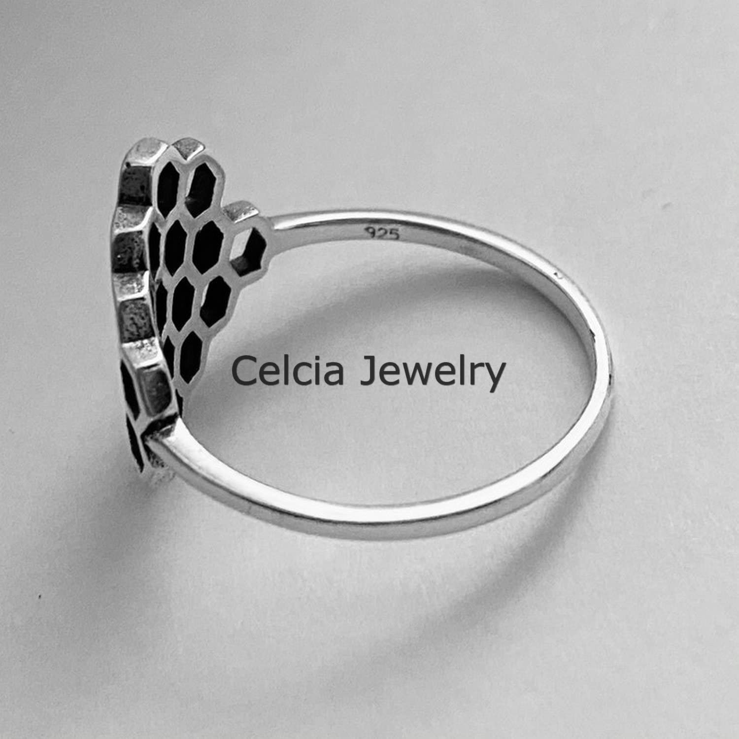 925 Sterling Silver Honeycomb Bee Ring - Delicate Boho Bohemian Minimalist Jewelry for Women, Unique Mother's Day Gift (Size 7) | Perfect for Everyday Wear, Special Occasions & Nature Lovers
