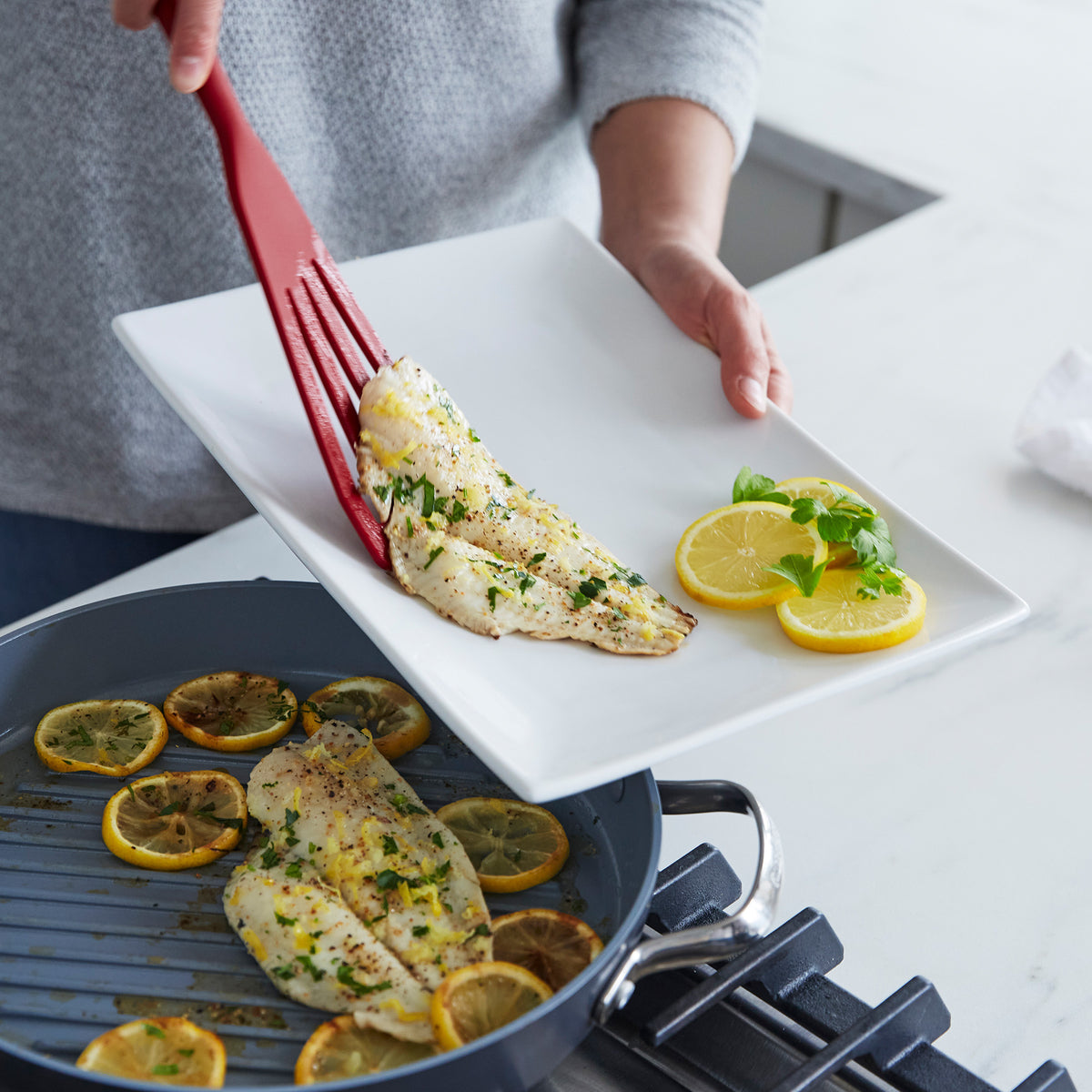 Premium Platinum Silicone Fish Turner Spatula - Heat Resistant & Non-Stick Cooking Utensil for Grilling, Flipping, Serving Fish & More - Vibrant Red Kitchen Tool for BBQ, Camping & Home Cooking