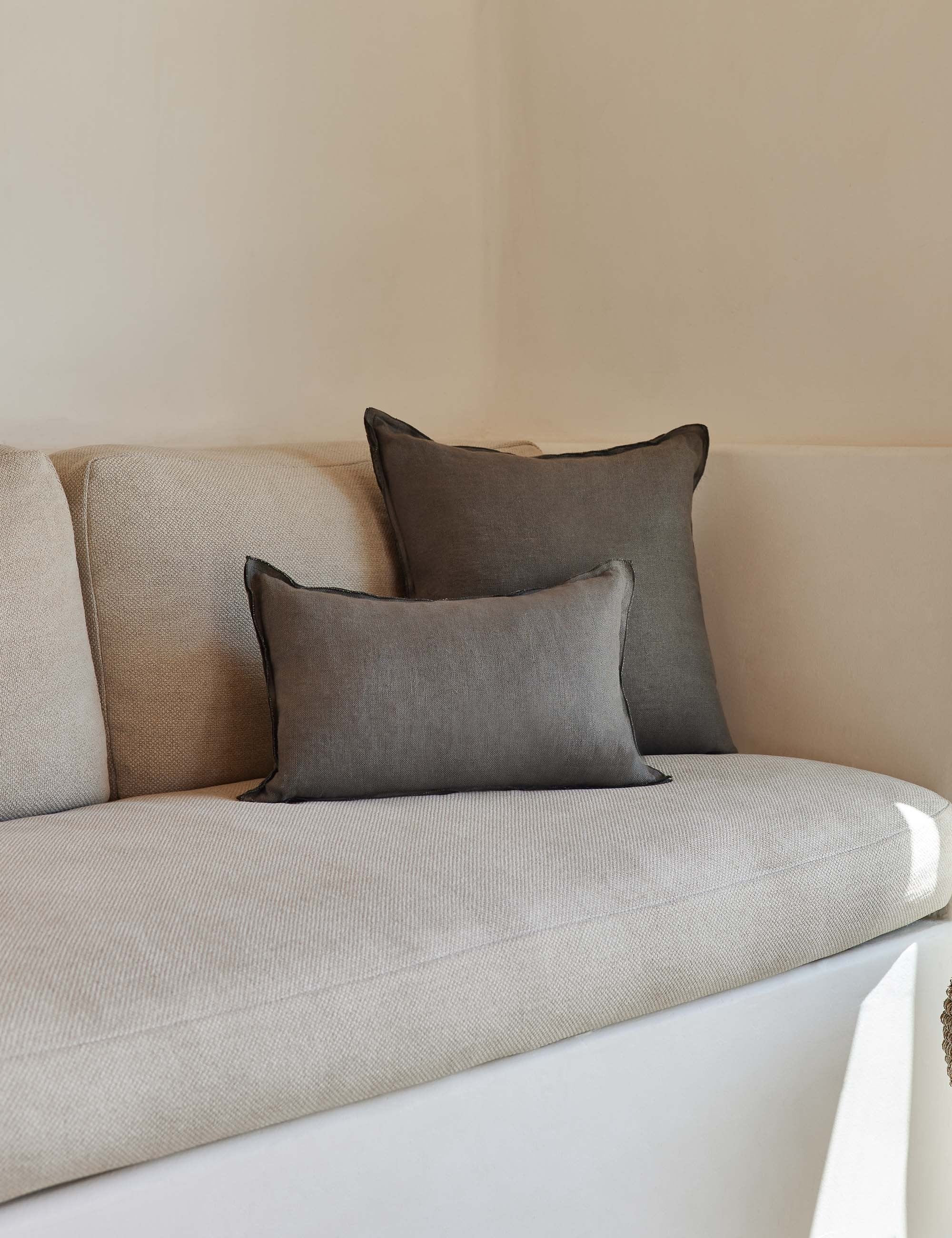 Arlo Linen Pillow - Premium 100% Natural Linen Pillow Cover for Bedroom, Sofa & Couch - Breathable & Hypoallergenic Bedding Accessories for Home Decor & Comfort