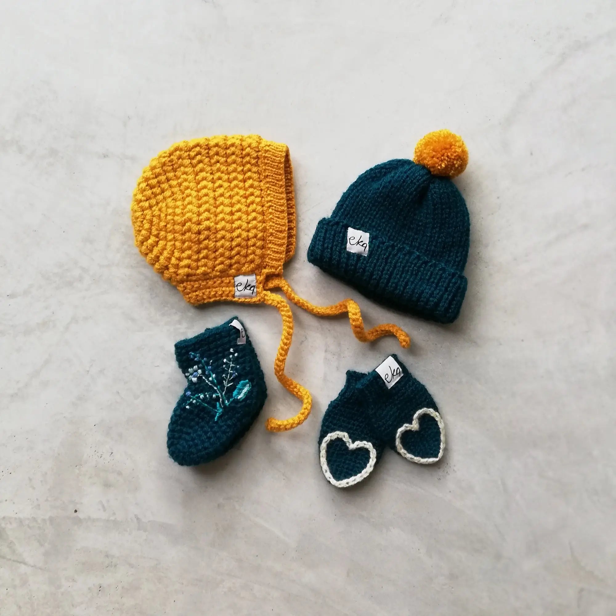 Winter Bonnet for Baby - Soft & Warm Knitted Hat for Newborns & Toddlers - Perfect for Cold Weather, Outdoor Activities & Holiday Photos
