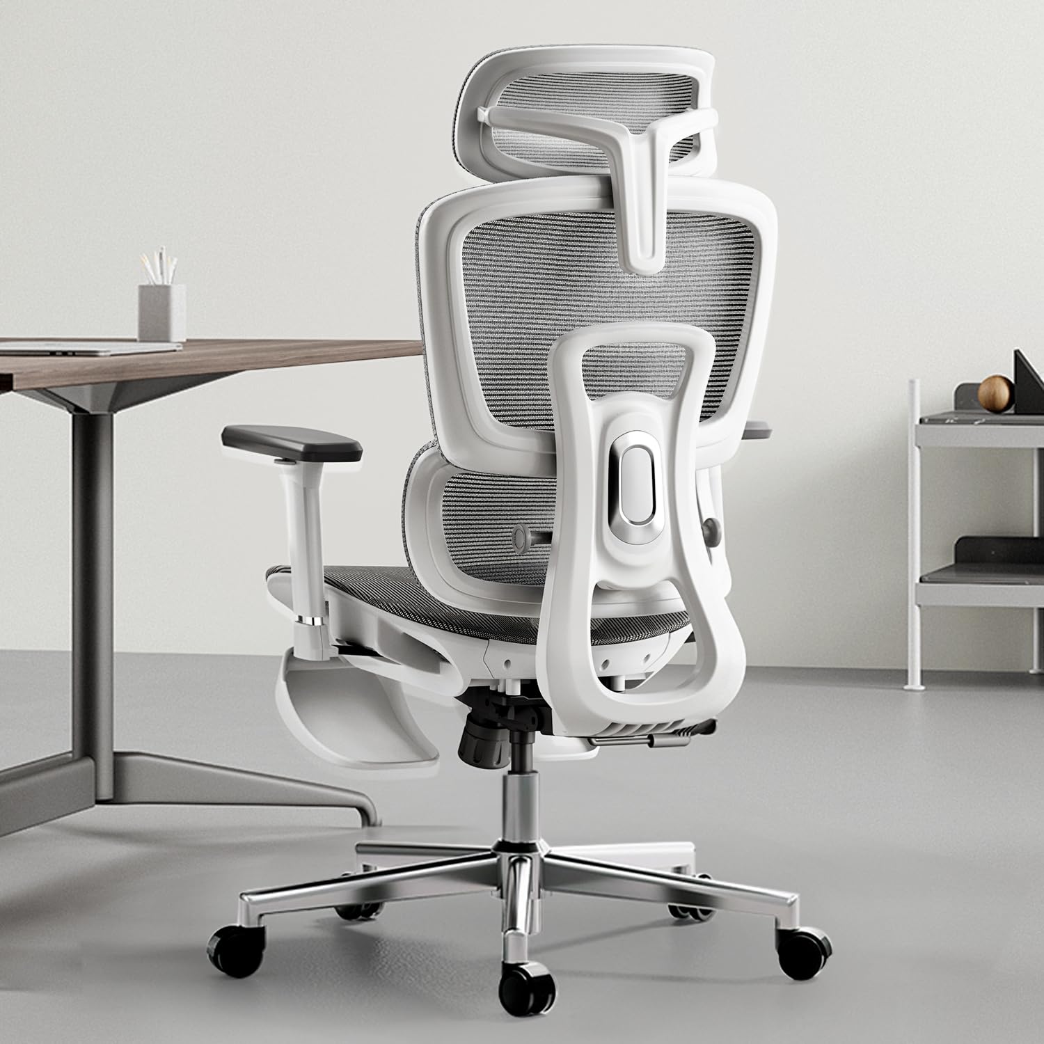 Hbada Ergonomic Office Chair - 3D Adjustable Armrests & Lumbar Support, High Back Mesh Computer Chair for Big and Tall Users, White Home Office Desk Chair - Perfect for Long Work Hours, Gaming & Remote Work Setup