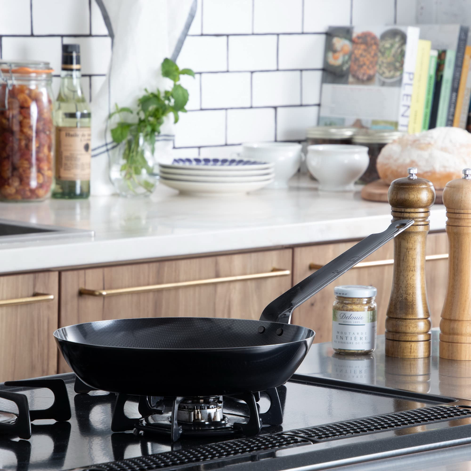 Endoshoji TKG 9.4 Inch Iron Frying Pan - Non-Stick, IH Compatible, Textured Embossed Surface for Even Heating - Commercial Grade Japanese Cookware - Perfect for Searing Steaks, Stir-Frying Vegetables & Professional Kitchen Use