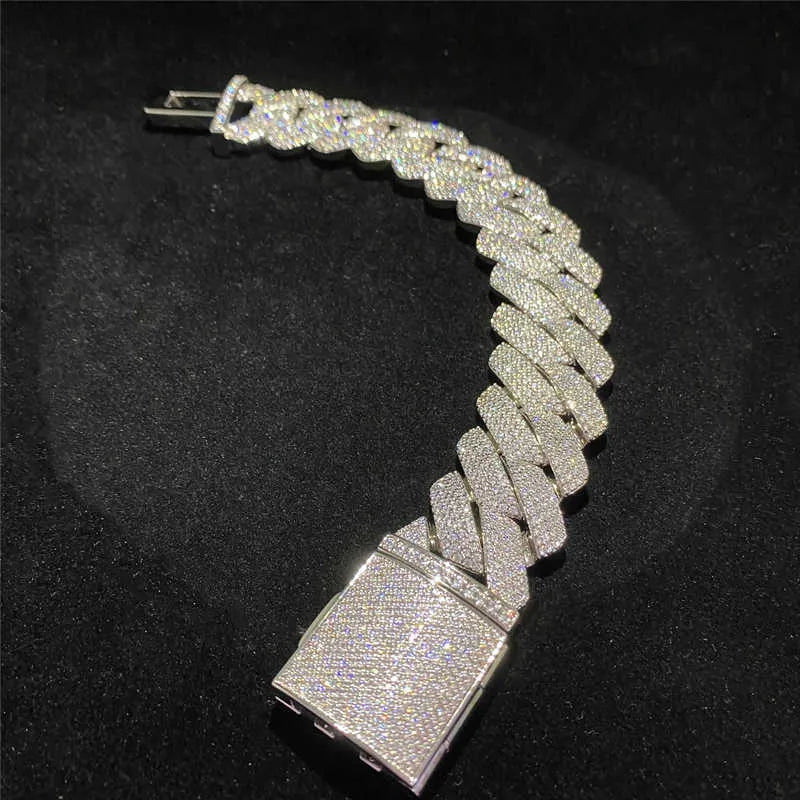 VVS Moissanite Diamond VISA Pendant Necklace - Elegant Iced-Out Jewelry for Women, Perfect for Parties, Weddings & Special Occasions