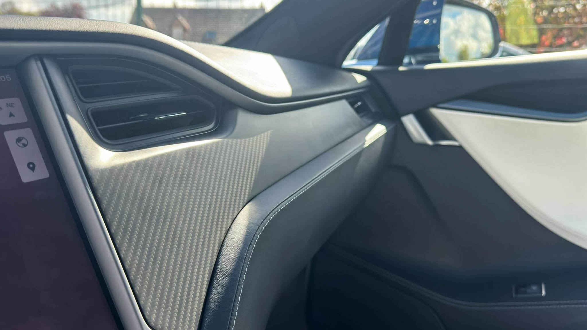 Premium Real Carbon Fiber Dashboard Cover for Tesla Model S/X (2012-2020) | Pre-Refresh Interior Upgrade | Lightweight & Durable Car Accessory for Enhanced Luxury & Style | Perfect for Daily Commute & Road Trips
