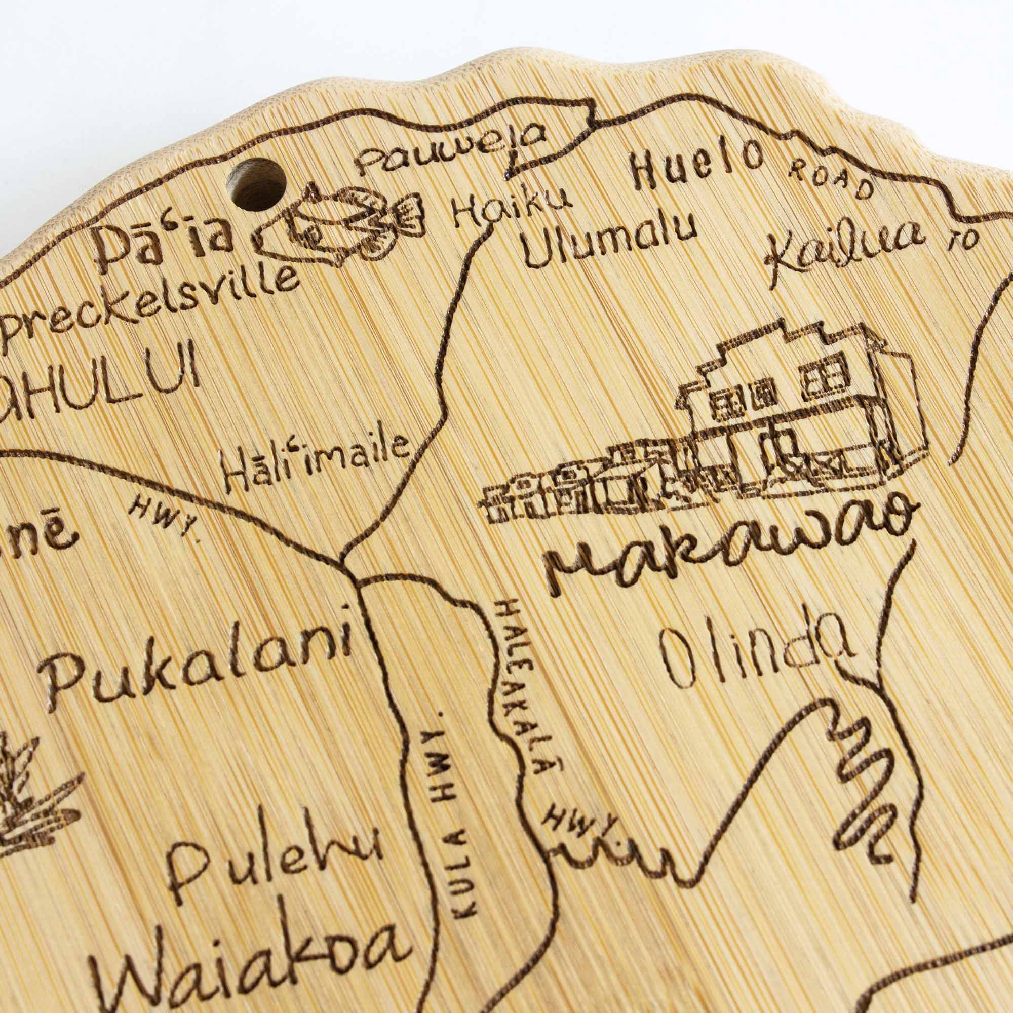 Premium Maui-Inspired Wooden Cutting Board 15.5