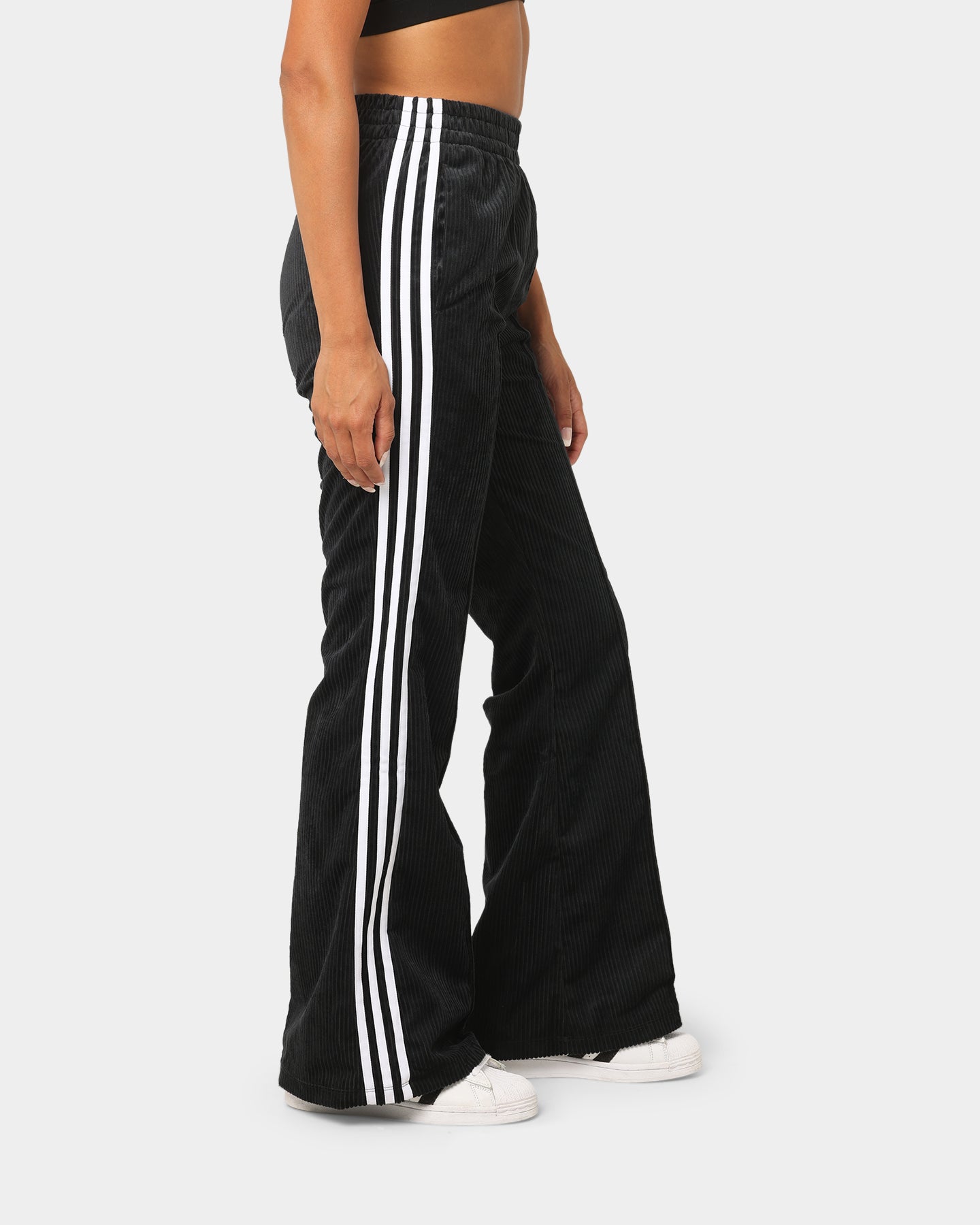 Adidas Women's Adicolour Classics Chunky Velour Pants - Black | Comfortable High Waisted Lounge Pants for Casual Wear, Yoga & Home Relaxation