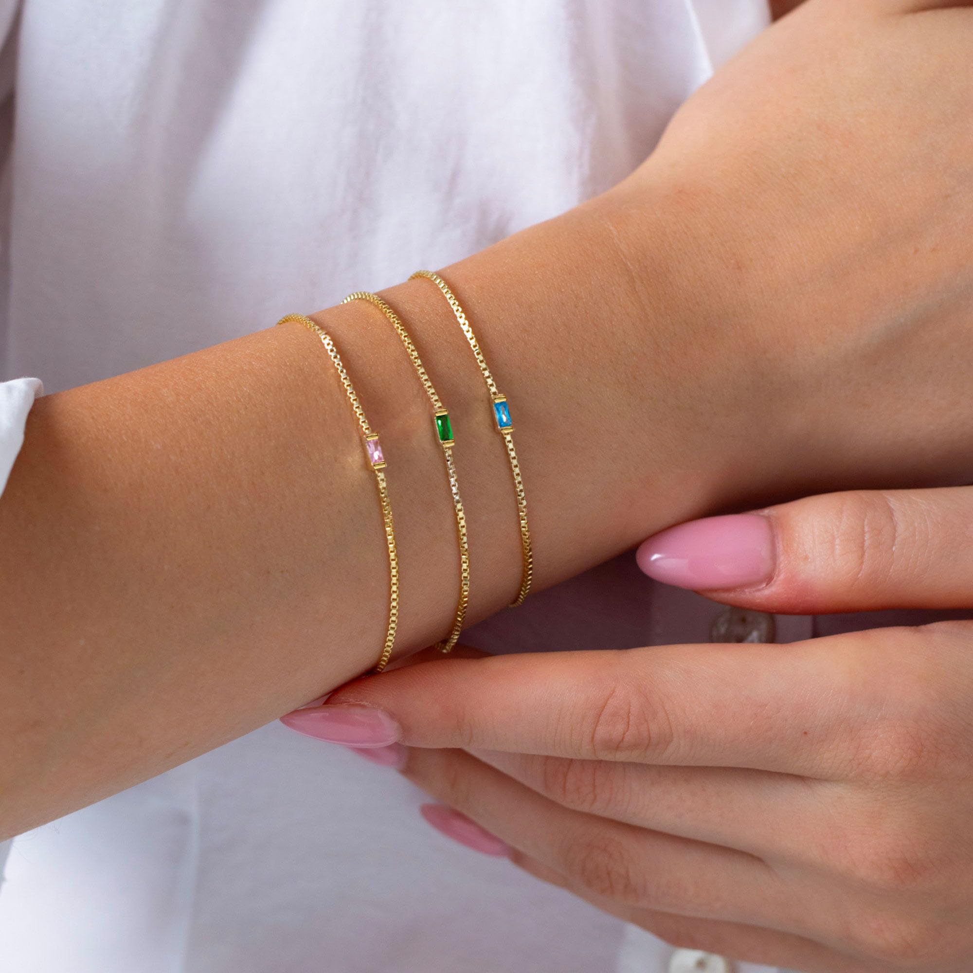 JSJOY 14K Gold Birthstone Bracelet for Women - Dainty Link Chain Bracelet with Genuine Birthstones, Elegant Jewelry Gift for Mom, Wife, Girlfriend - Birthday, Anniversary, Mother's Day Present - Perfect for Everyday Wear & Special Occasions