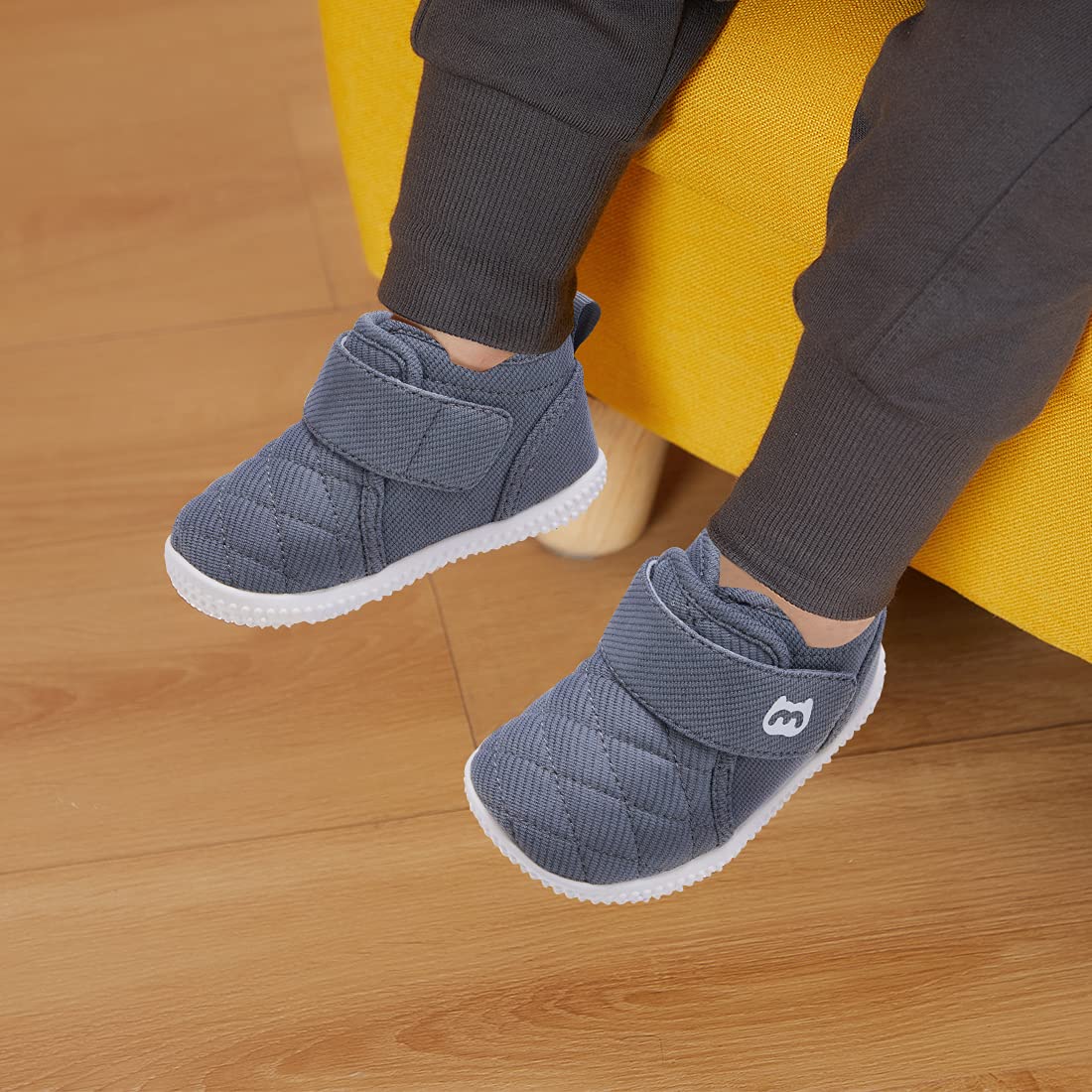 BMCiTYBM Baby Walking Shoes for Boys & Girls - Non-Slip Winter Warm Sneakers (6-24 Months) - Perfect First Steps Shoes for Indoor & Outdoor Play