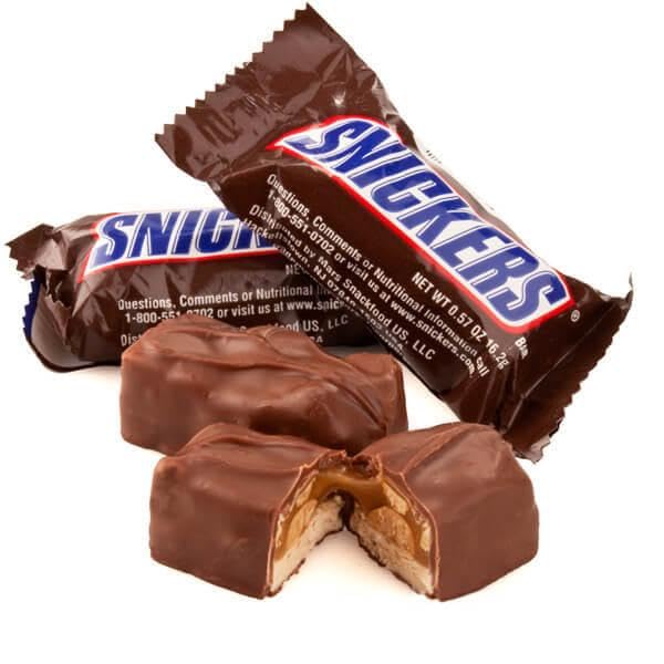 Fun Size Snickers Bars - 1LB Bulk Candy for Parties & Gifting