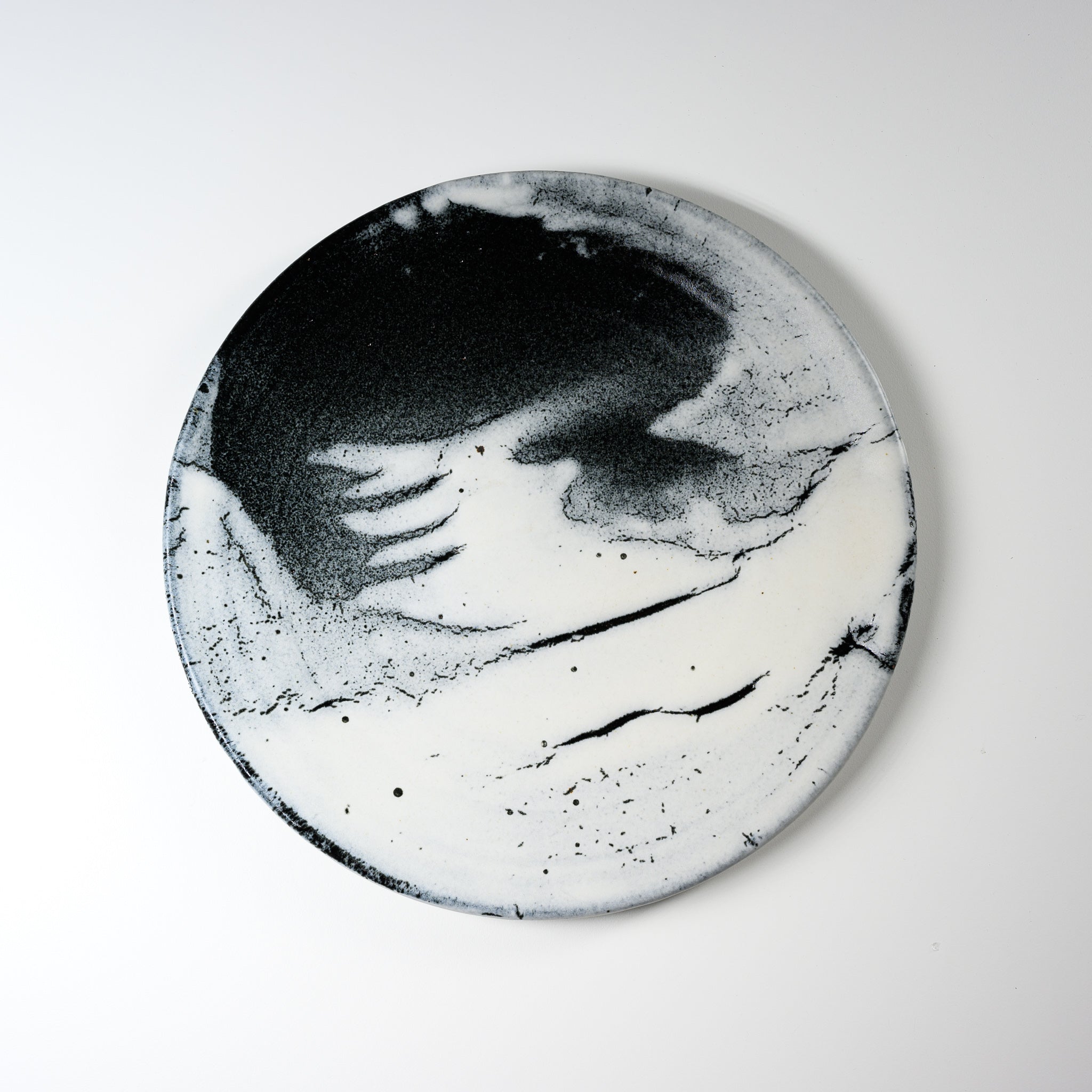 NINSHU Large Decoration Plate 28cm - Handcrafted Ceramic Wall Art for Home Decor, Japanese Style Sou Un Design - Perfect for Living Room, Dining Room, or Office Display