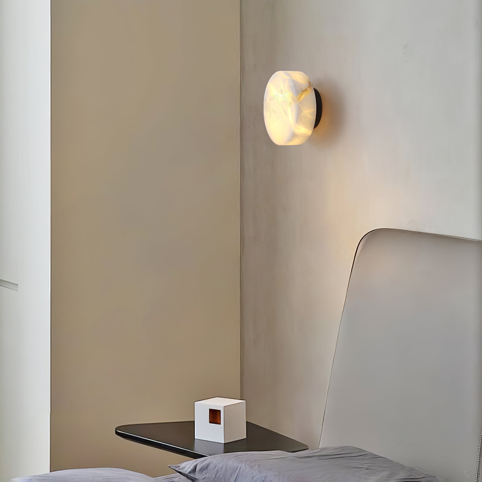 Modern Cylindrical Alabaster Wall Light Fixture - Elegant White Stone Sconce for Bedroom, Living Room & Hallway Lighting