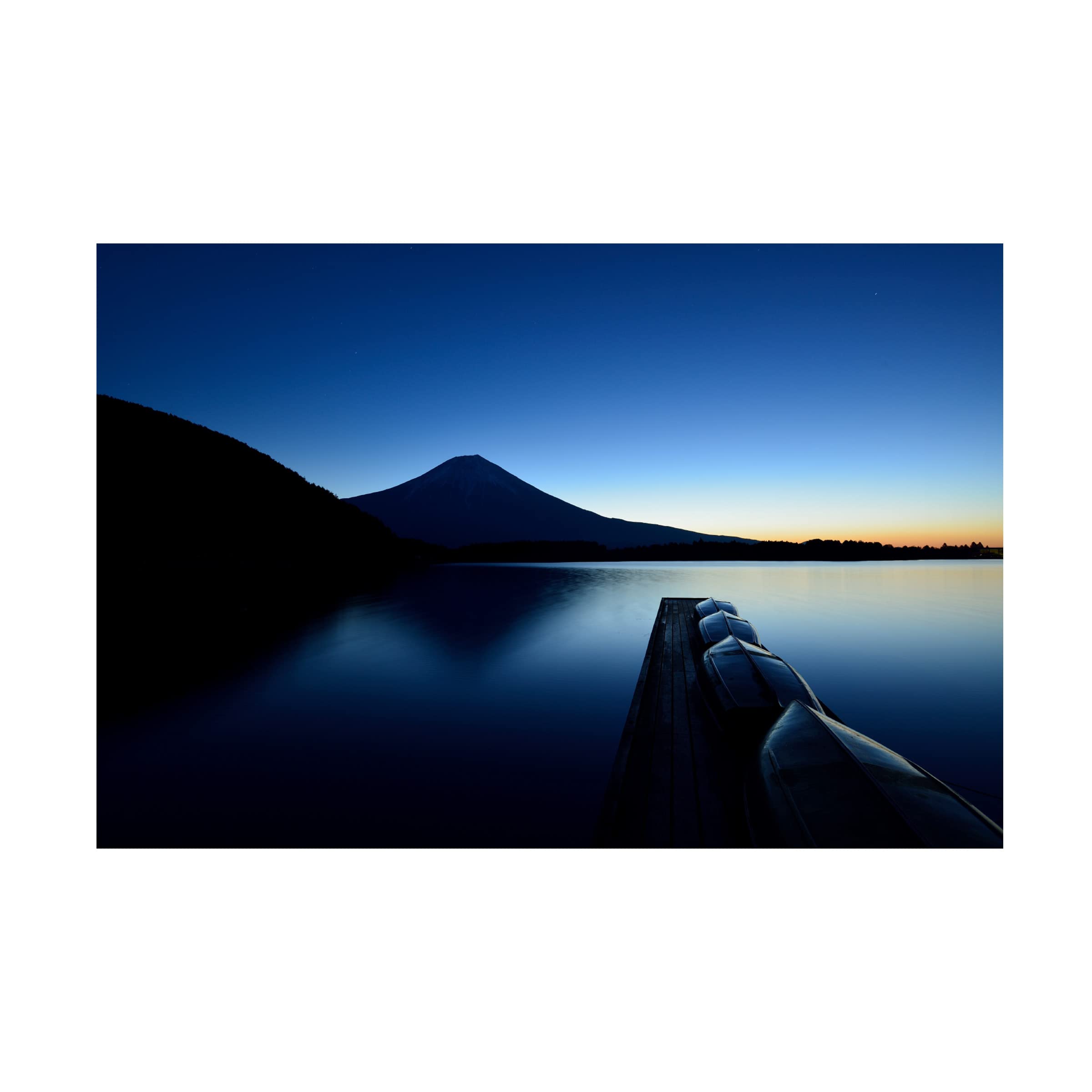 Trademark Fine Art 'Silence' by Manabu Isei - Stretched Canvas Wall Art for Living Room, Bedroom & Office Decor