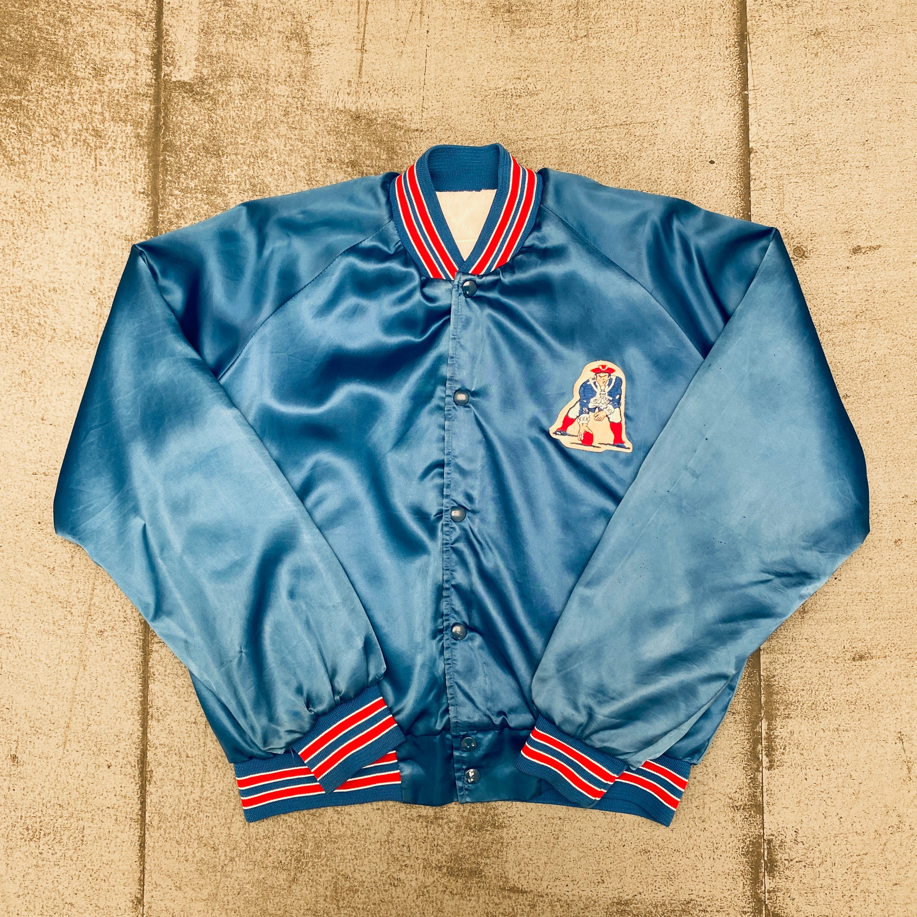 New England Patriots 1980s Vintage Pat Patriot Satin Bomber Jacket - Men's Size Large | Retro NFL Fan Apparel for Game Day & Casual Wear