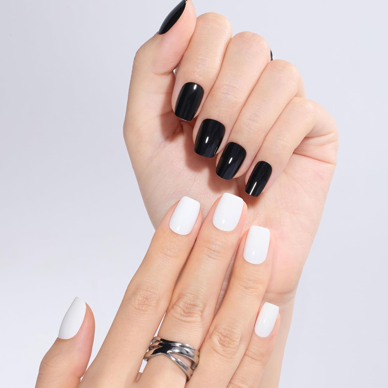 Gleevia Black & White Soak Off UV Gel Nail Polish Set - 2 Pack 15ml Bottles for Salon & DIY Manicure, Nail Art Design at Home - Perfect Gift for Women & Nail Enthusiasts | Great for Parties, Weddings & Everyday Wear