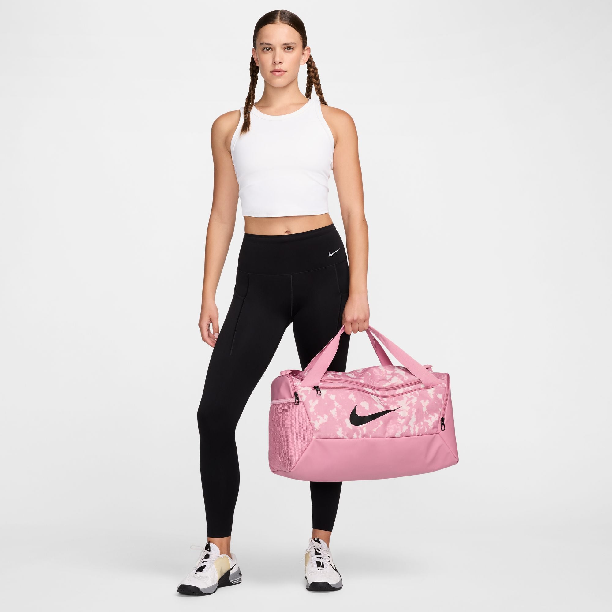 Nike Brasilia Small Duffel Bag - Lightweight Gym Bag for Men & Women - Perfect for Workouts, Travel & Sports Gear Storage