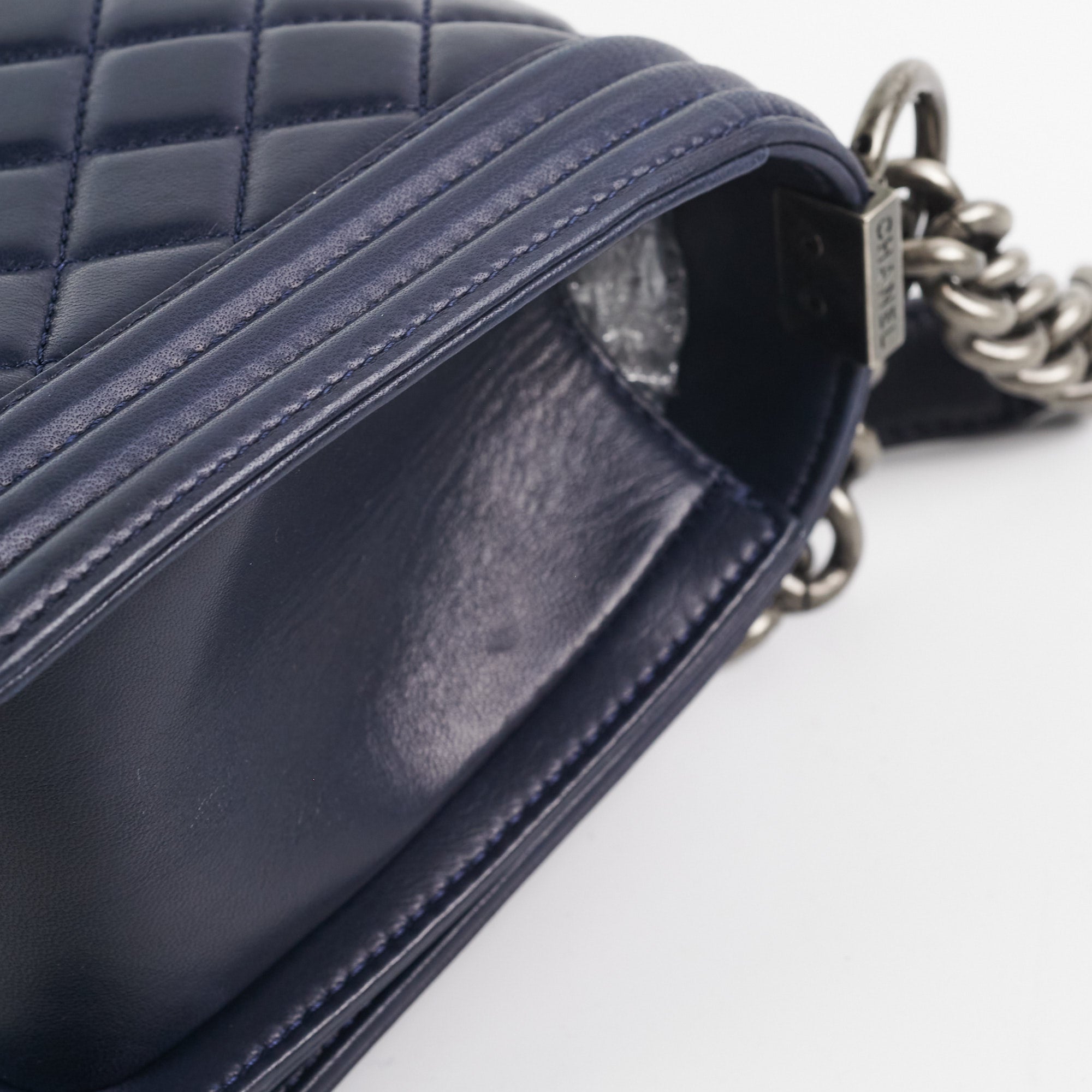 Chanel Navy Old Medium Boy Shoulder Bag - Luxury Leather Crossbody Purse for Women, Fashionable Everyday Handbag for Work, Party & Travel