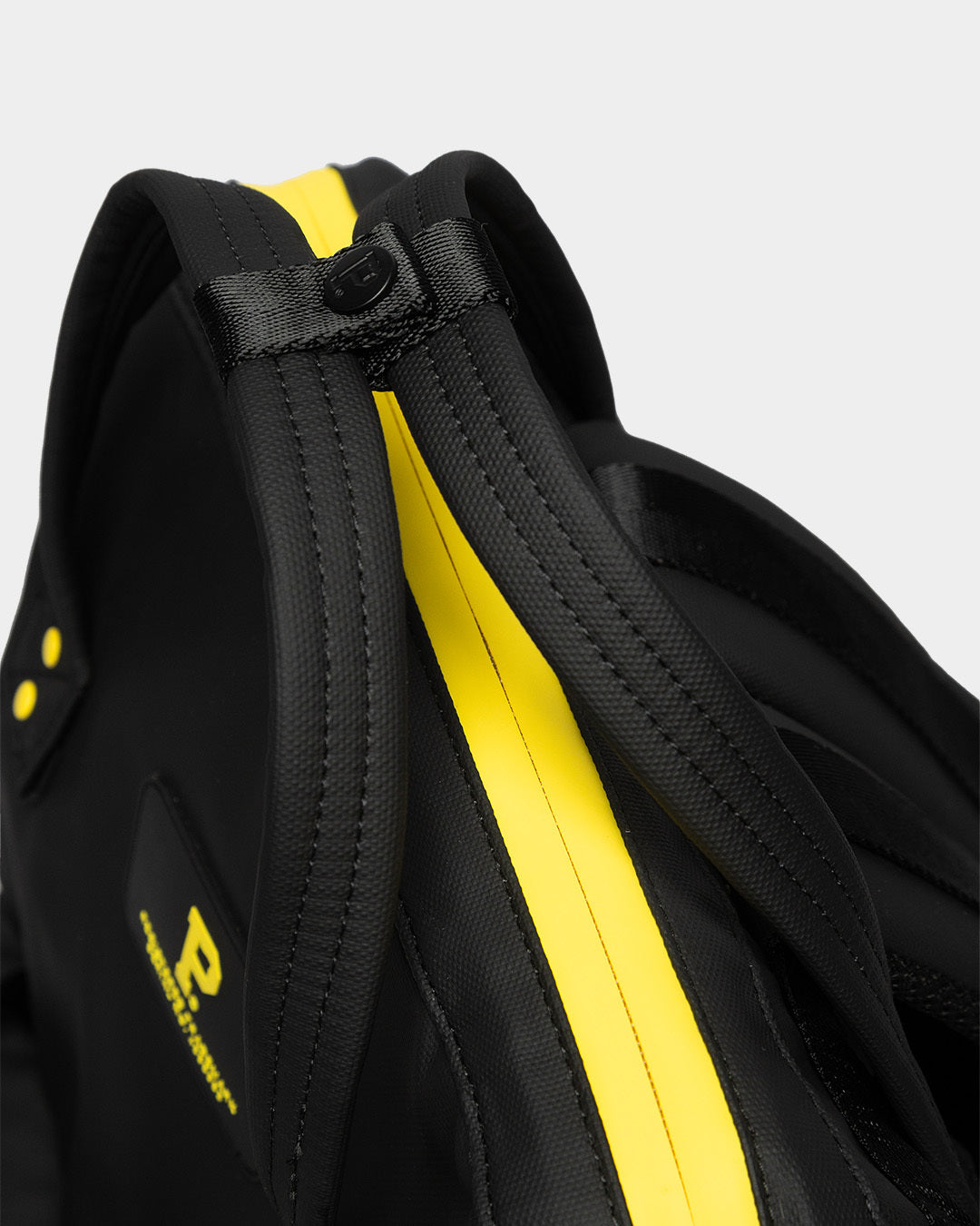 Cascade Backpack - Lightweight & Durable Standard Size for Travel, Hiking & School - UO Ducks Design - Perfect for Outdoor Adventures & Daily Commute