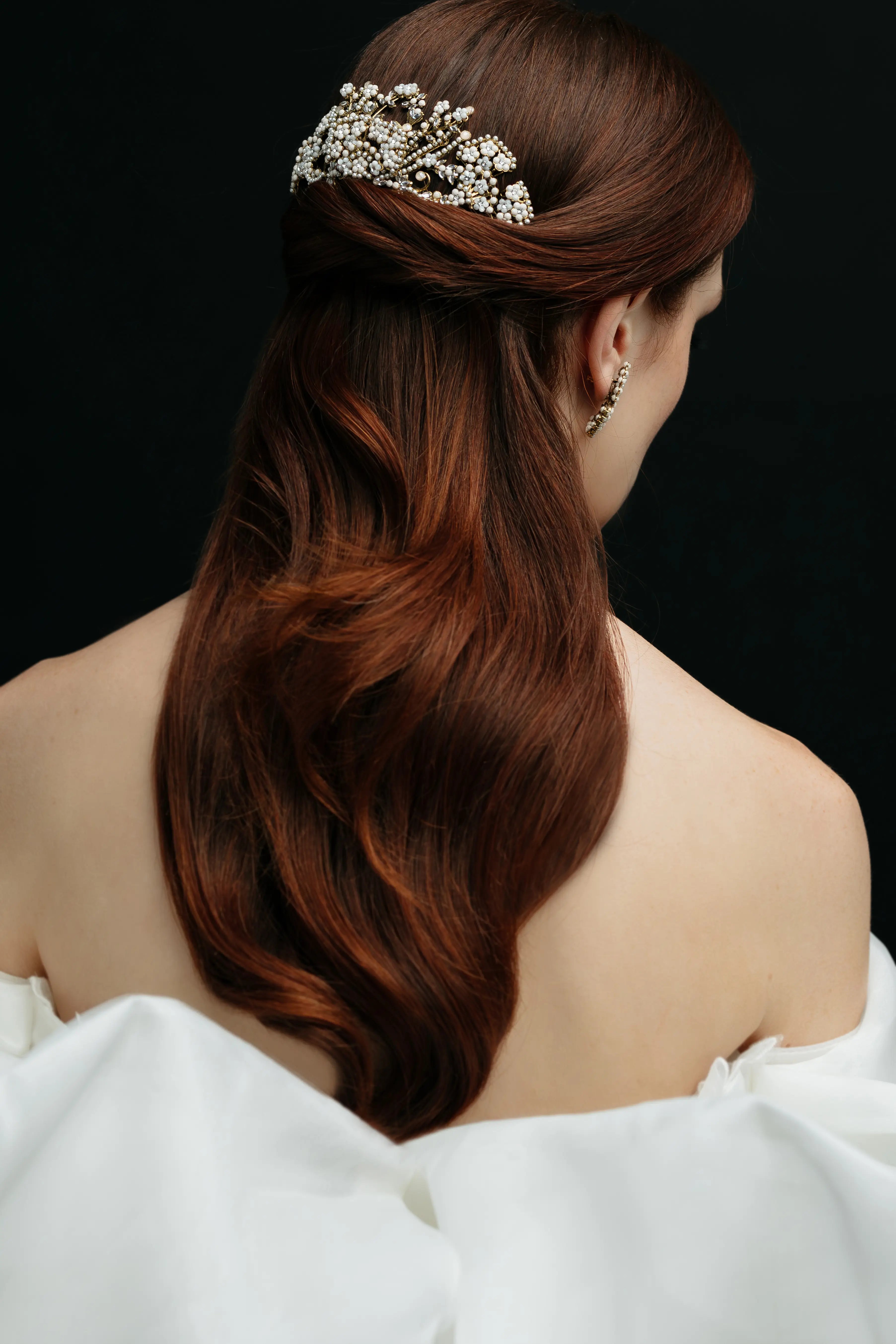 Magic Hair Comb - Detangling & Styling Brush for Smooth & Shiny Hair - Perfect for Home, Travel & Salon Use
