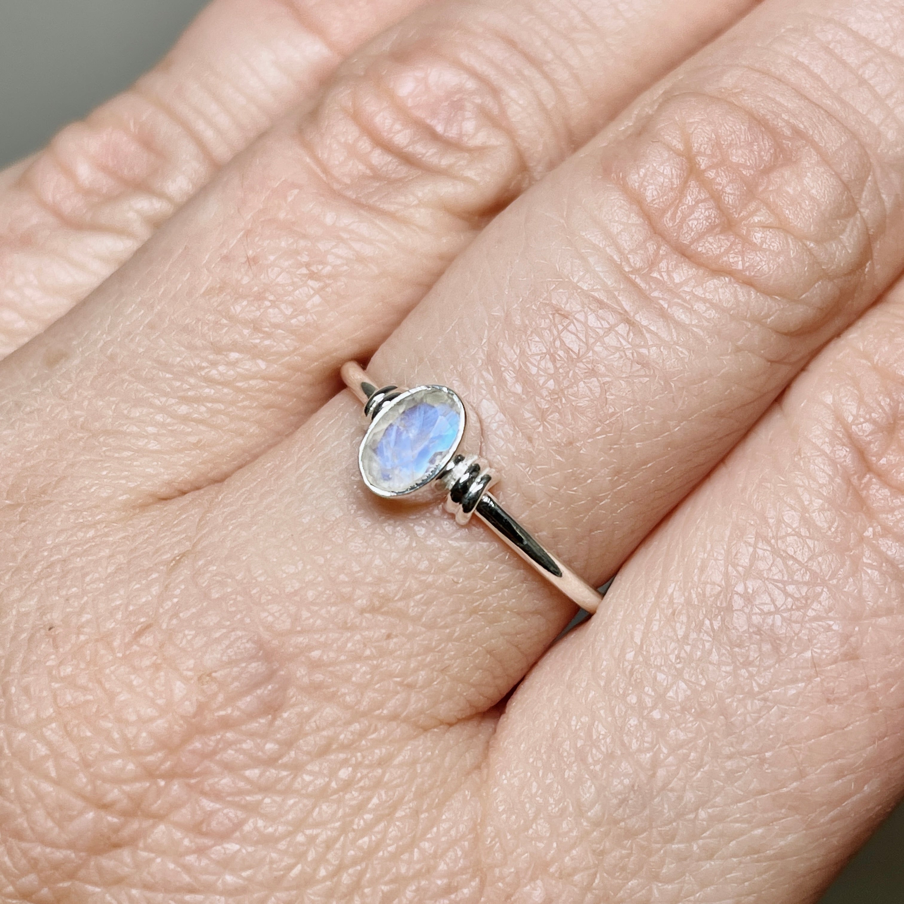 Moonstone Oval Faceted Stone Pendant - 925 Sterling Silver Jewelry R4813 | Elegant Gift for Women, Birthday & Anniversary Present