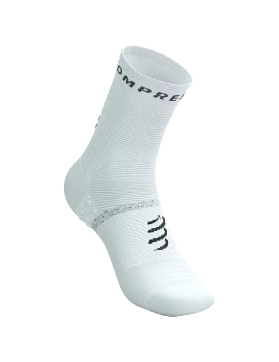 Compressport Unisex Pro Marathon Running Socks v2.0 - Breathable Performance Socks for Long Distance Running & Athletic Training (White/Black) - Ideal for Marathon, Trail Running & High-Intensity Workouts