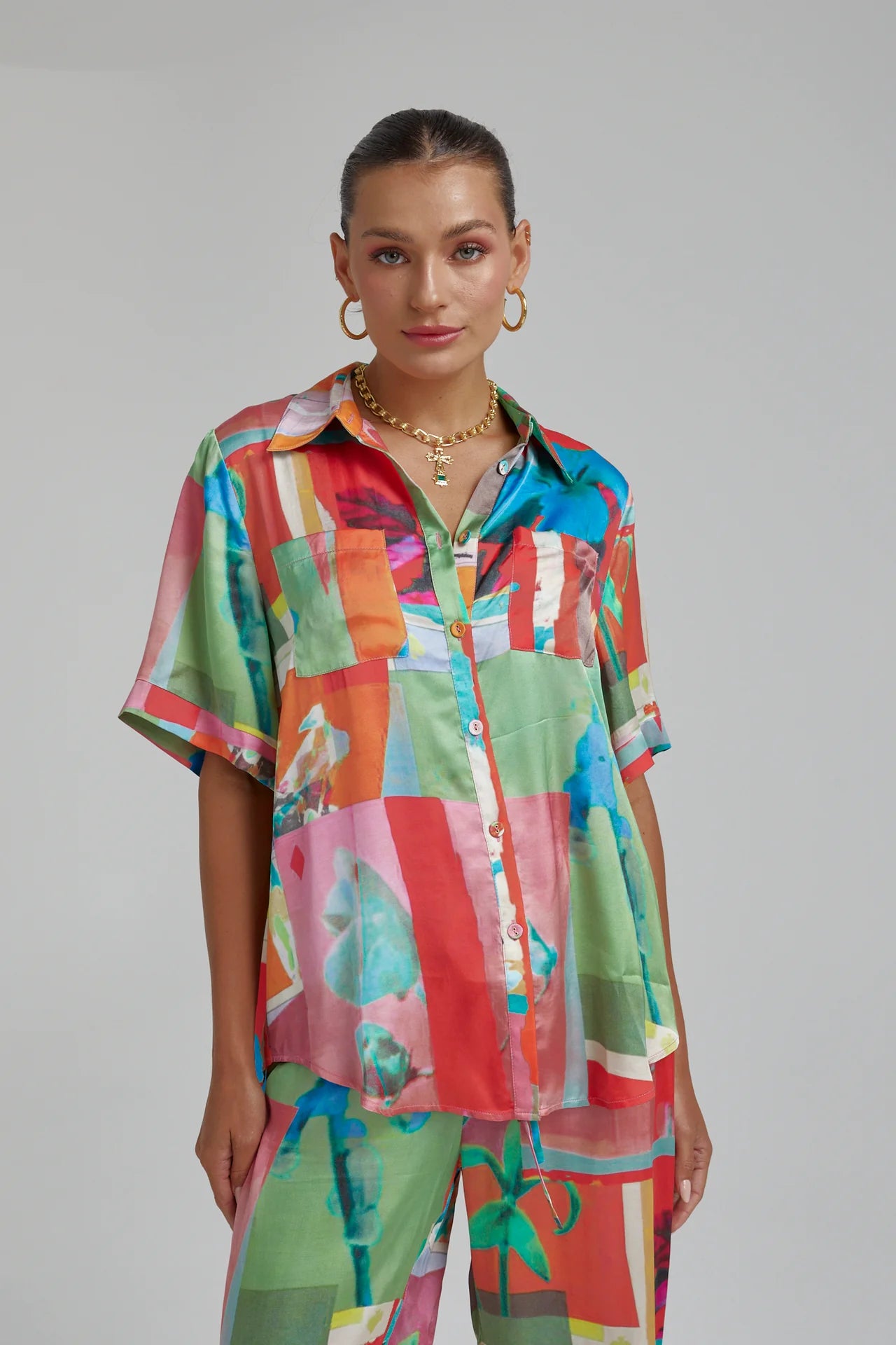Royal Montage Oversized T-Shirt - Comfortable & Stylish Big Fit for Men & Women - Perfect for Casual Wear, Lounge & Street Fashion