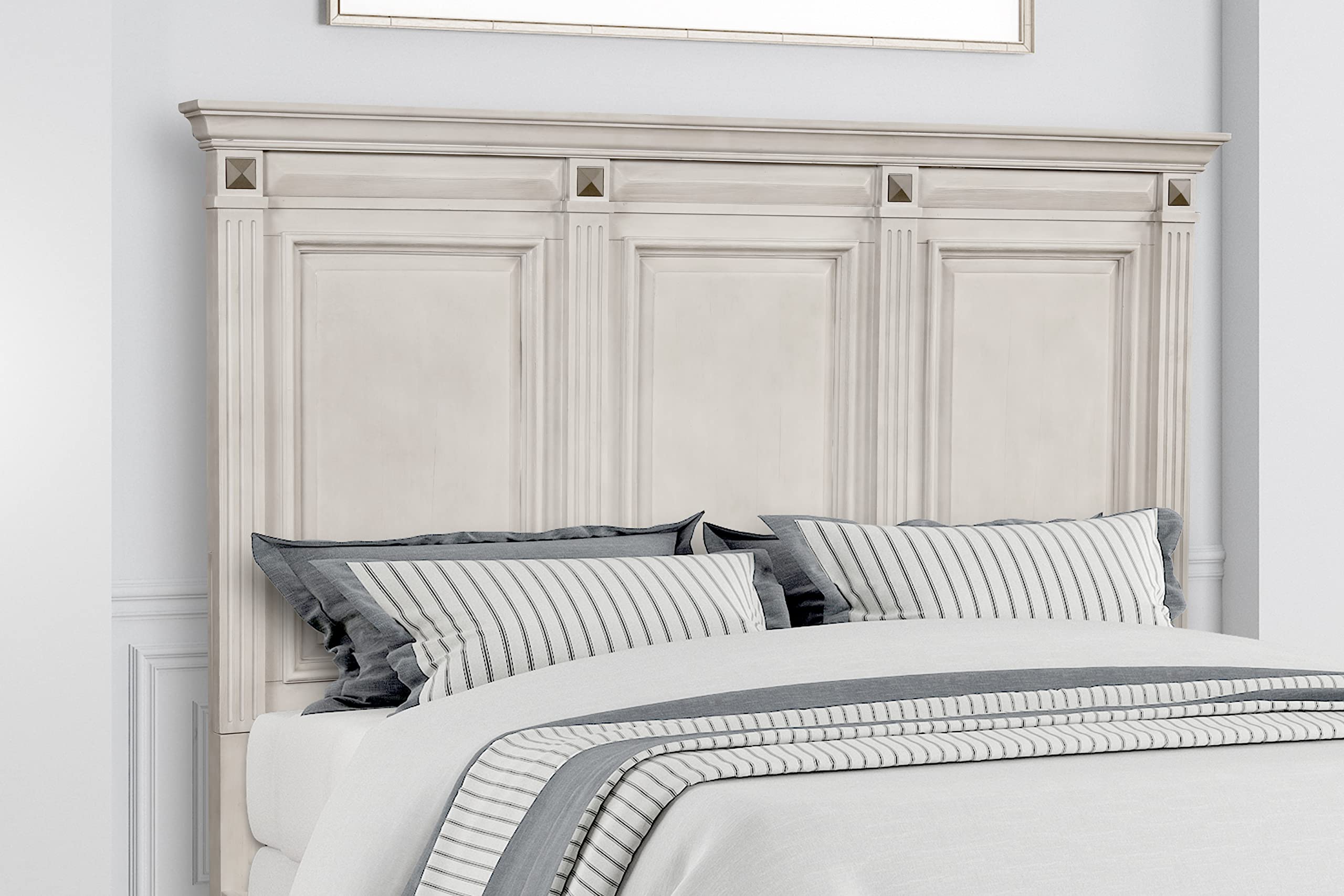 Roundhill Furniture Renova 3-Piece King Bedroom Set with Bed & 2 Nightstands in Distressed Silver Parchment - Modern Bedroom Furniture for Master Suite & Guest Room Decor