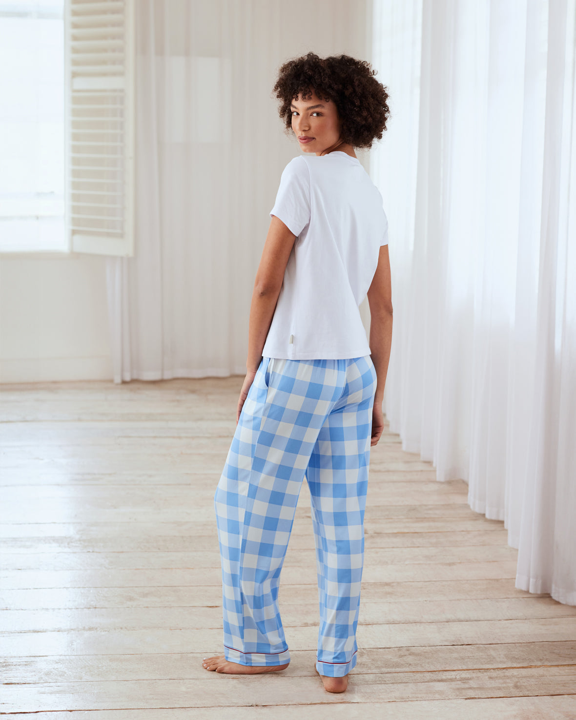 Kiss Print Gingham Long Sleeve Pajama Set for Women - Soft Cotton Sleepwear for Cozy Nights & Loungewear
