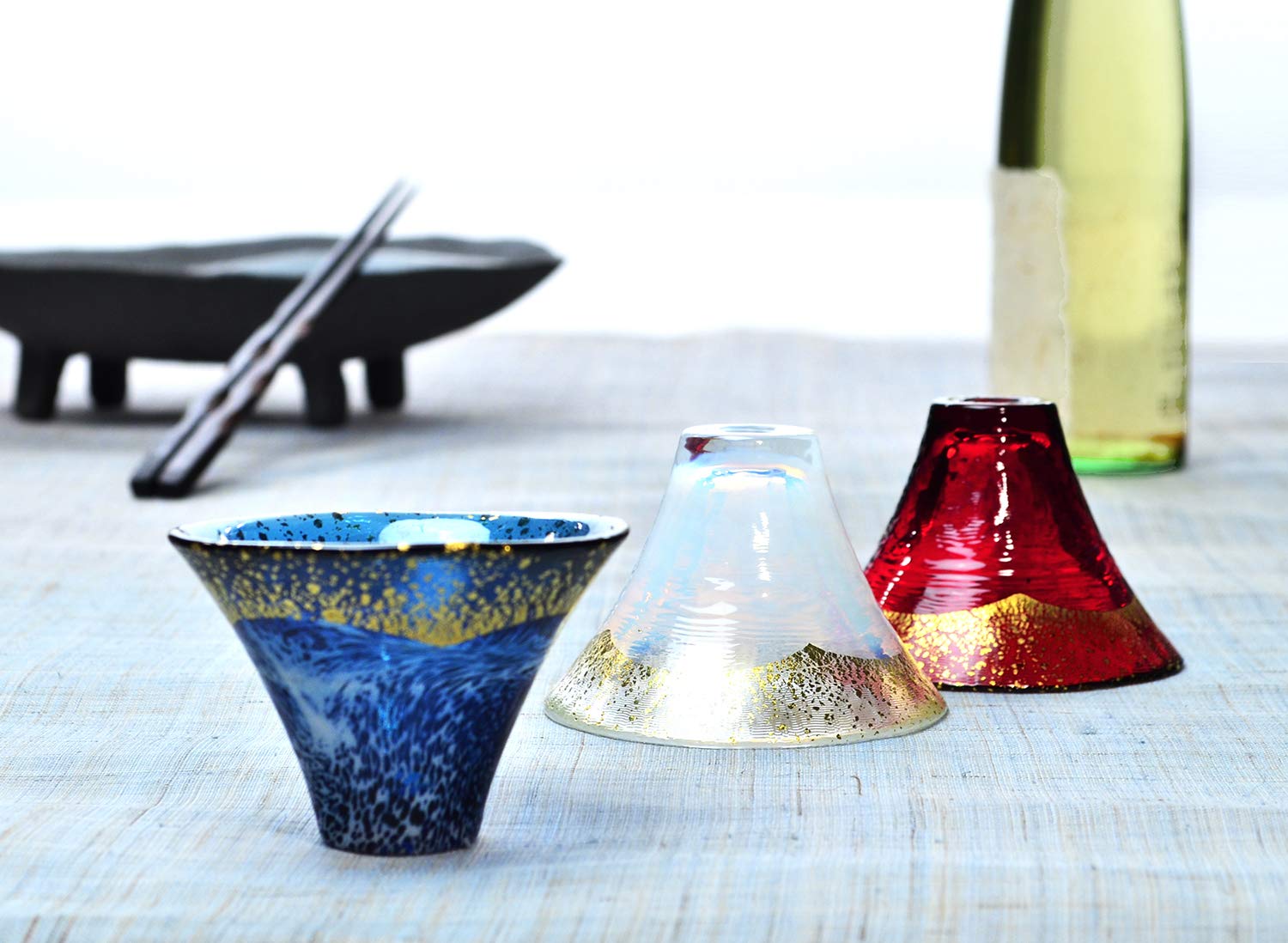 Premium Japanese Sake Glass Set - 2.4 fl oz (65 ml) Handcrafted Mt. Fuji Design Sake Cups in White & Red - Authentic Japanese Cold Sake Drinking Set - Perfect for Sake Tasting, Japanese Cuisine & Gift Giving