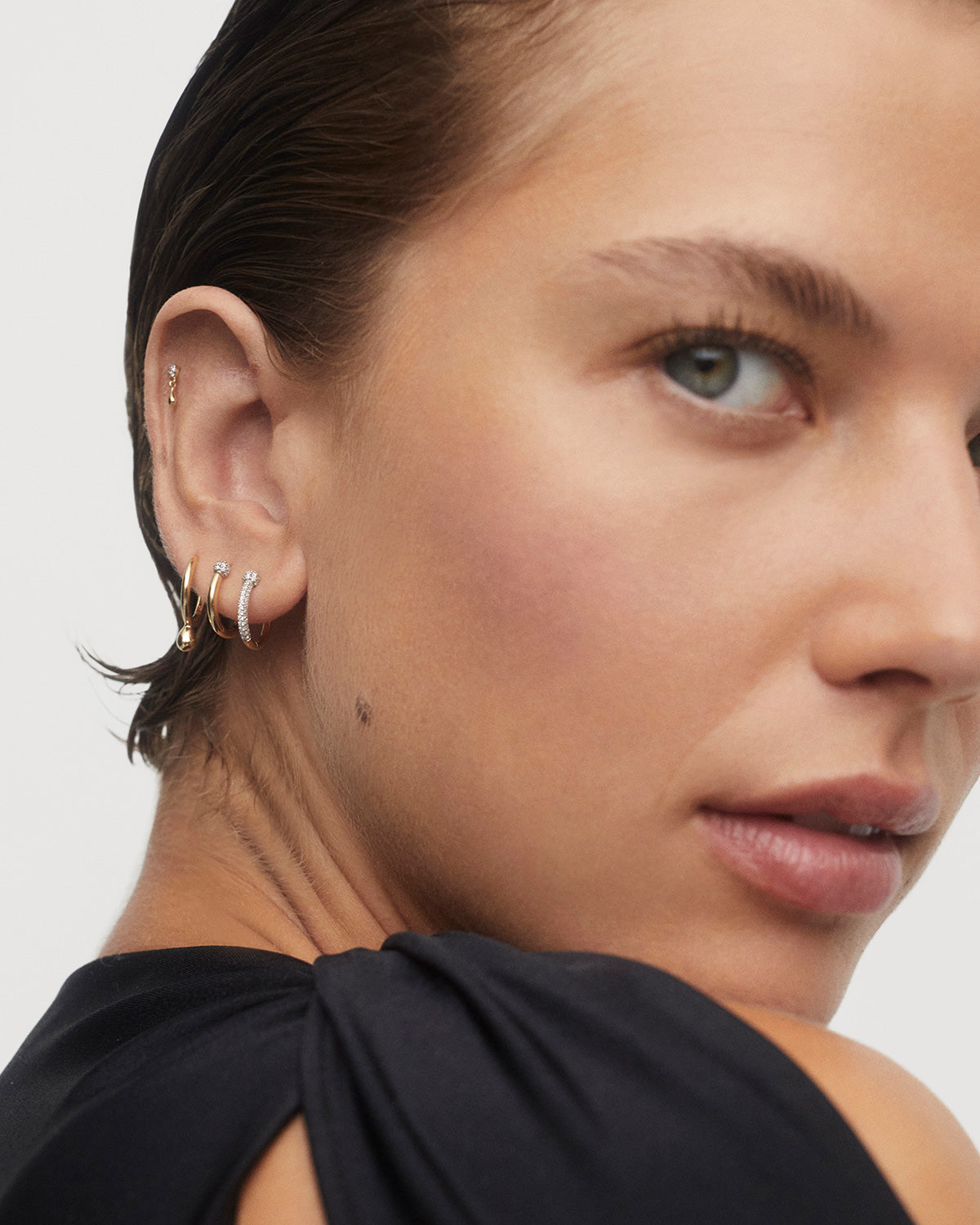 GRID 2 Diamond & Gold Chai Latte Single Hoop Earrings - Perfect for Casual Wear, Date Nights & Special Occasions