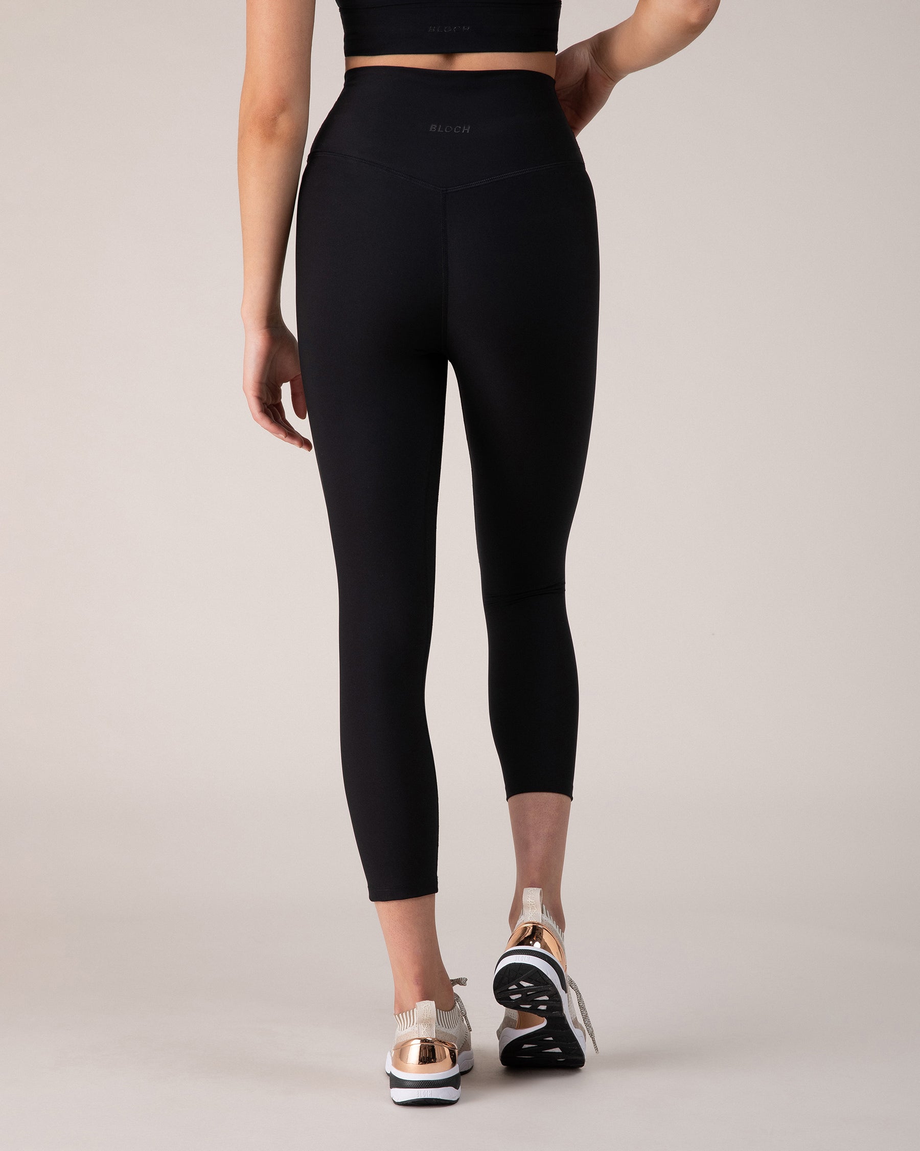 BLOCH Sculpt 3/4 Length Legging - Women's High Waist Yoga Pants for Dance, Pilates & Workout - Comfortable Stretchy Performance Tights for Fitness & Active Lifestyle