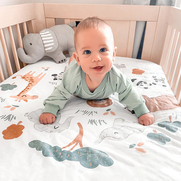Day at the Zoo 4-Piece Nursery Bedding Set - Crib Bedding with Animal Print for Baby Boys & Girls - Perfect for Jungle Themed Nursery Decor