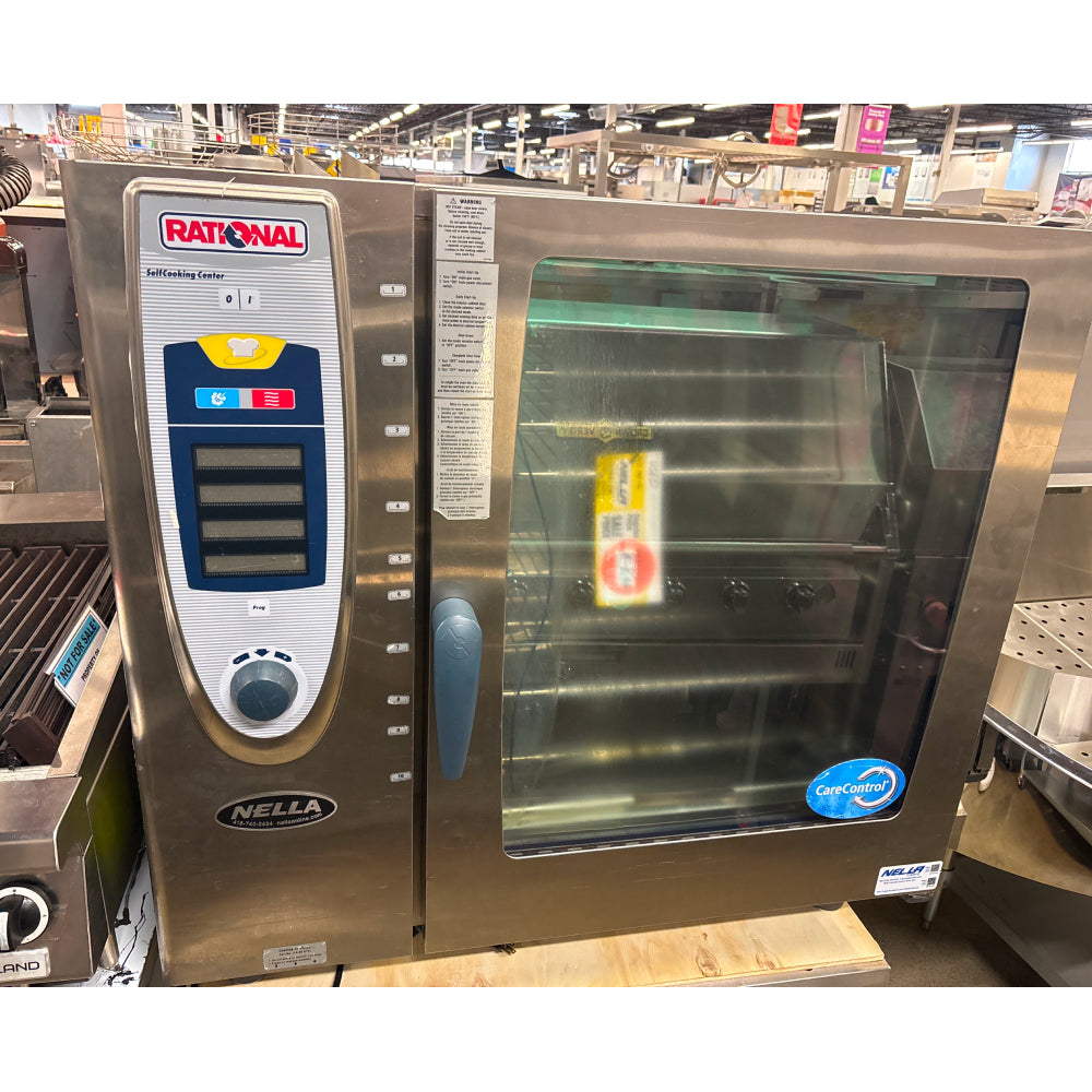 Used Rational SCC 102 G Gas Combination Oven with Stand - Professional Commercial Kitchen Equipment for Restaurants, Bakeries & Catering Services