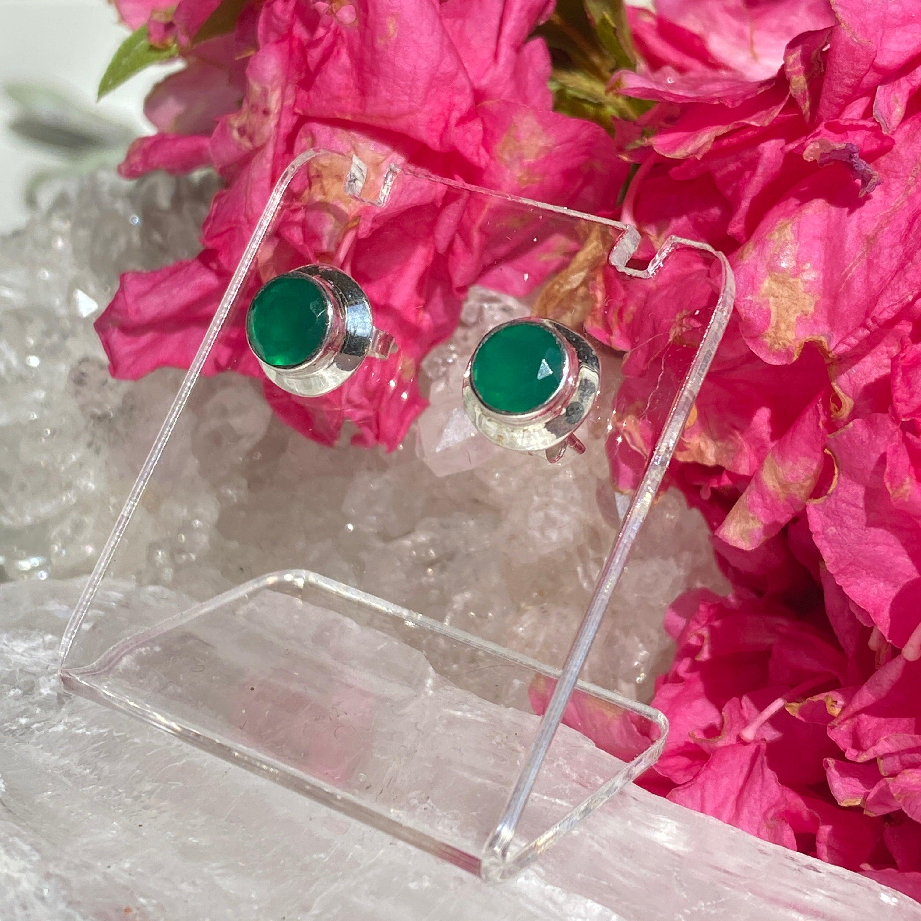 Green Chalcedony Round Faceted Stud Earrings KEGJ1089 - Elegant Jewelry for Women, Perfect for Parties, Weddings & Everyday Wear