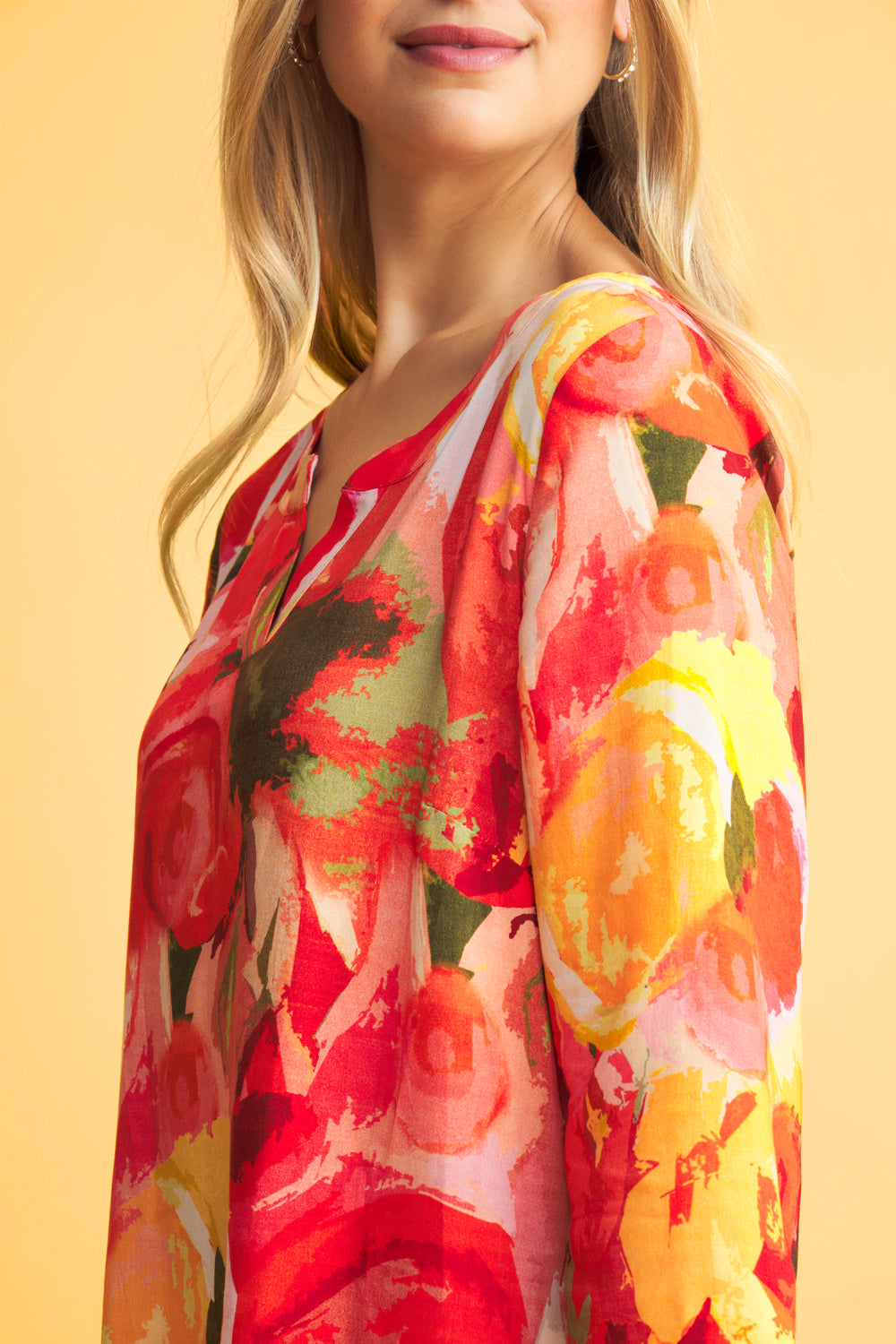 Stylish Notch Neck Tunic with Floral Bouquet Print - Perfect for Casual Wear, Office Outfits & Spring Fashion
