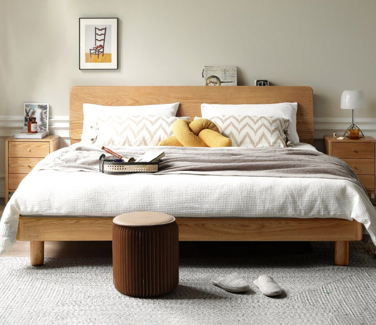 Solid Oak Wood Platform Bed with Bookshelf Headboard - Modern Bedroom Furniture for Small Spaces & Cozy Reading Nook
